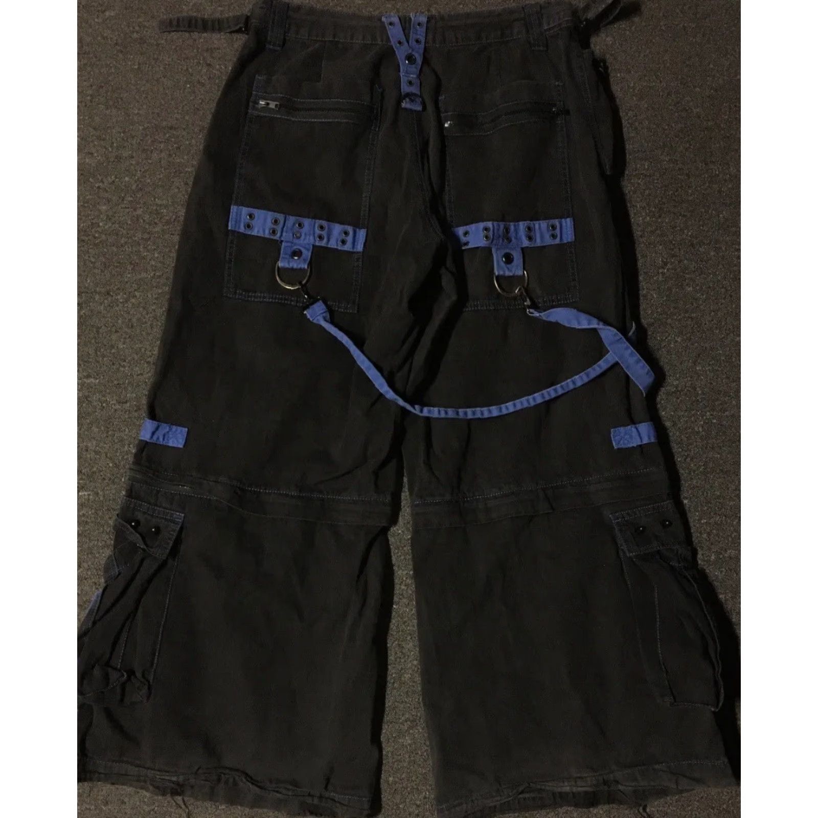 JNCO VINTAGE Tripp NYC Pants Mens Black 34 Wide Leg Jeans Cargo 90s Goth Punk Rave Grunge Skater Baggy Studded Zippers Pockets Leather Chains Size US 34 / EU 50 - 2 Thumbnail