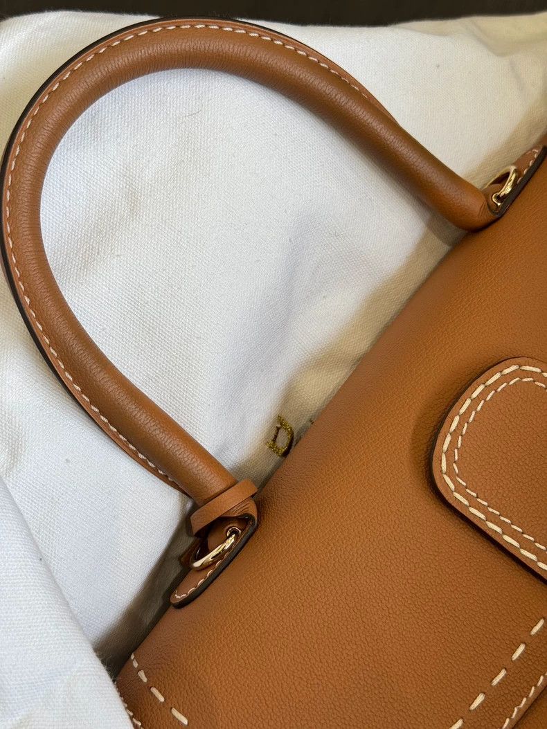 Loewe loewe Caramel exterior stitching medium 28 cross-body bag 2 Size ONE SIZE - 9 Thumbnail