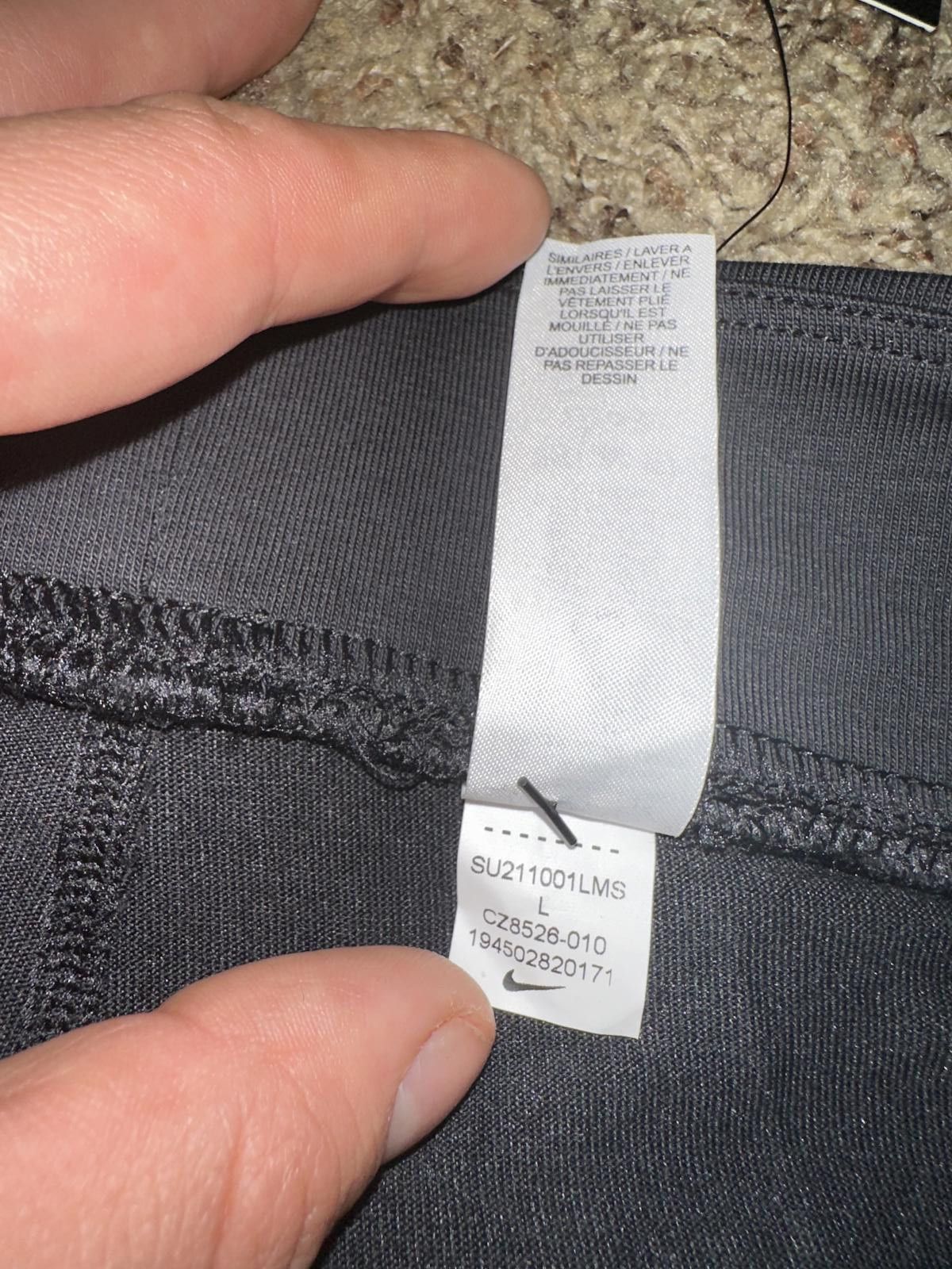 Nike Nike Sportswear Essential Women's Mid-Rise 10" Biker Shorts Size 36" / US 14 / IT 50 - 5 Thumbnail