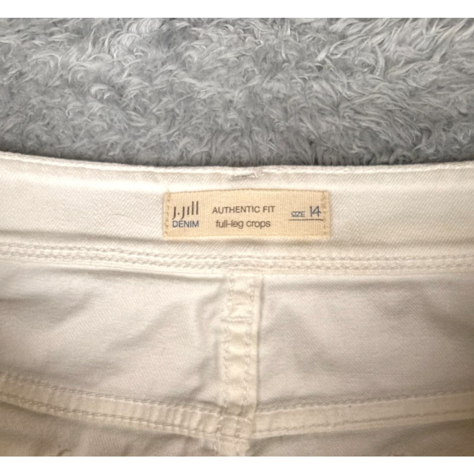 J. Jill J. Jill Jeans Women 14 White Denim Capri Raw Hem Authentic Fit Cotton Blend 36x24 - Regular Jeans - Kid? Size 36" / US 14 / IT 50 - 6 Thumbnail
