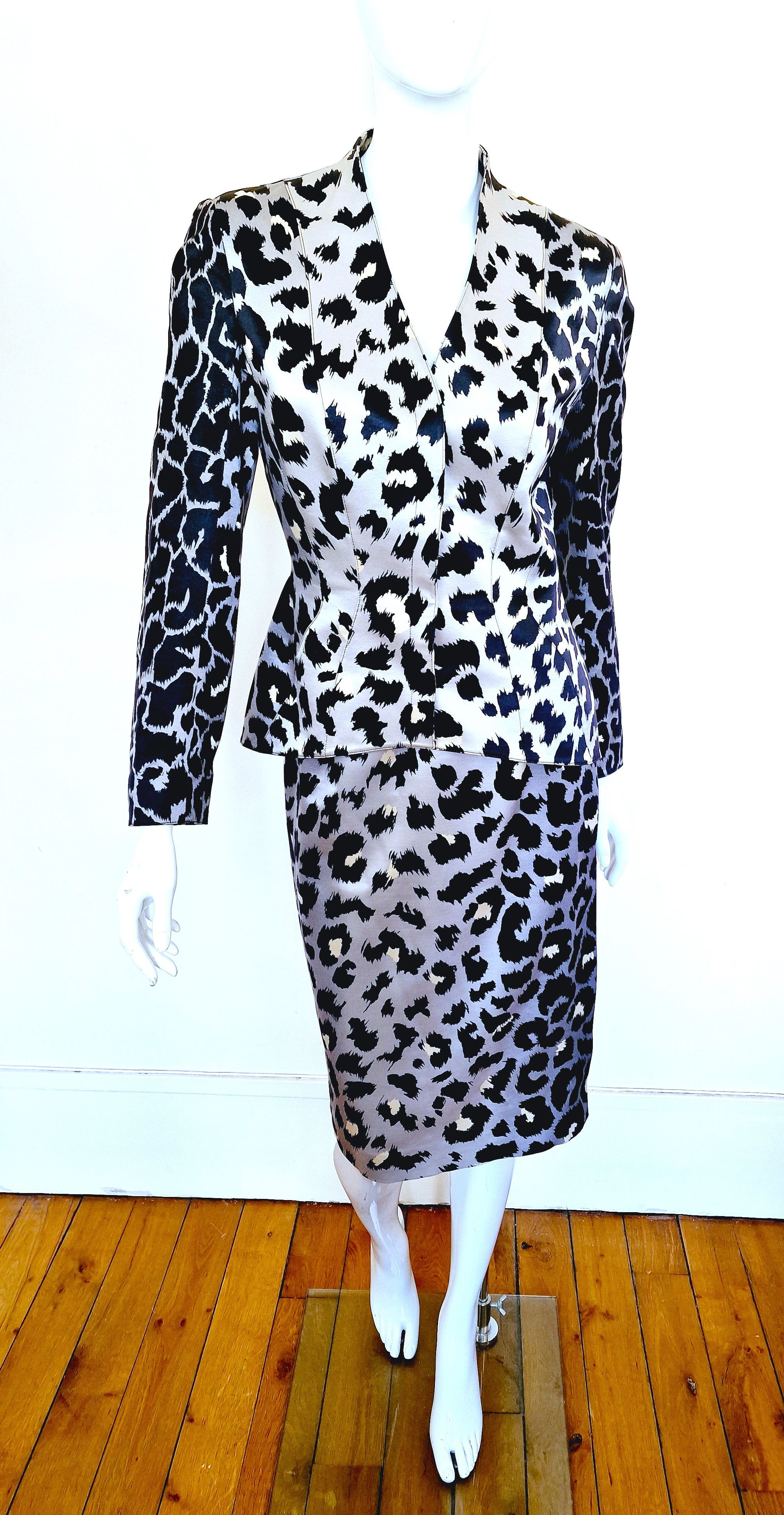 Thierry Mugler Thierry Mugler Couture F/W 2001 Beasts Leopard Dress Suit Size S / US 4 / IT 40 - 2 Thumbnail