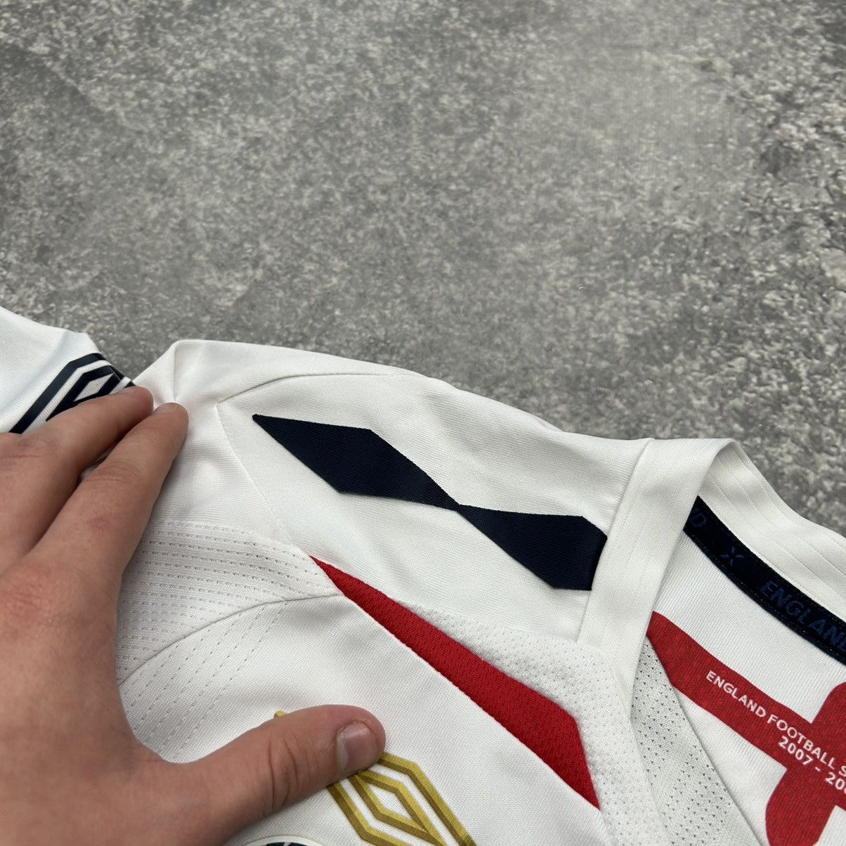 Umbro Vintage Umbro England 2007 Rooney 9 soccer jersey Size US S / EU 44-46 / 1 - 11 Thumbnail