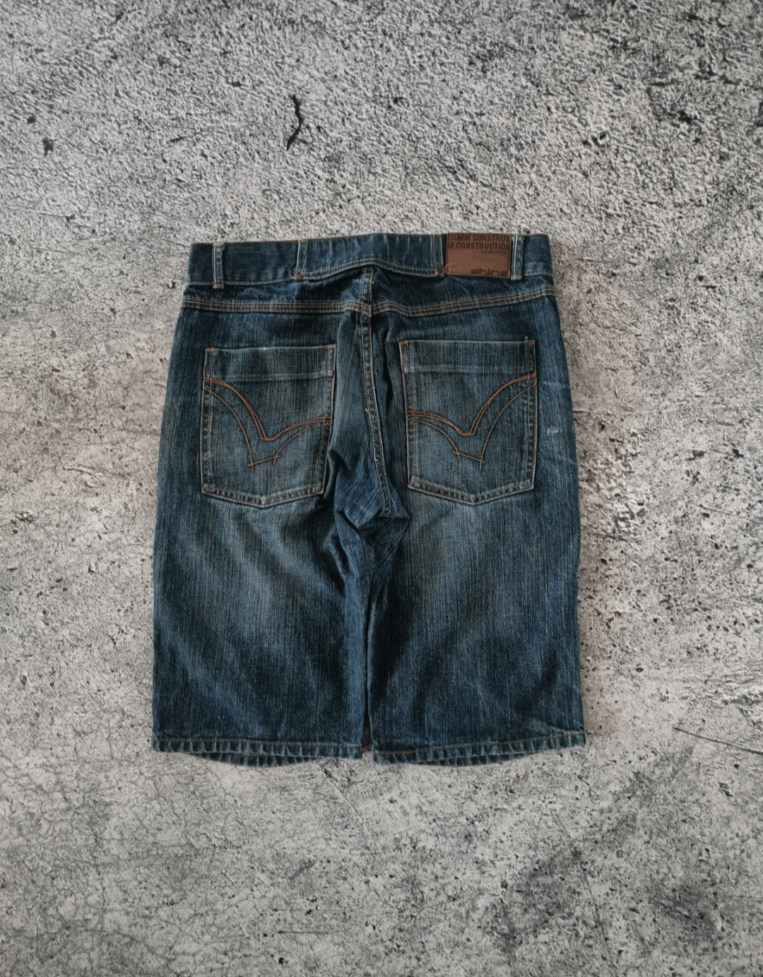 Affliction × Vintage Crazy Y2K Affliction Cross Denim Shorts Size US 34 / EU 50 - 2 Thumbnail