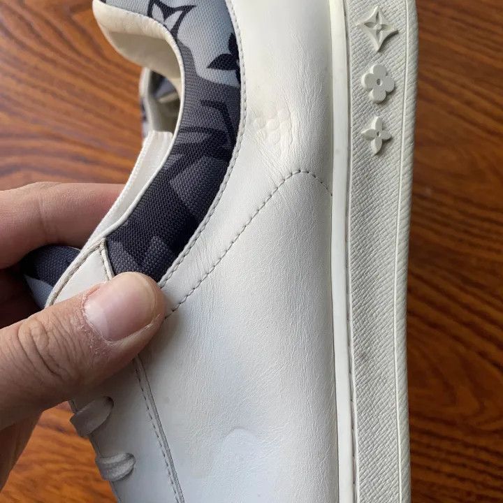 Louis Vuitton Louis Vuitton Stylish Low-Top Sneakers for Men -2508 Size US 9 / EU 42 - 6 Thumbnail