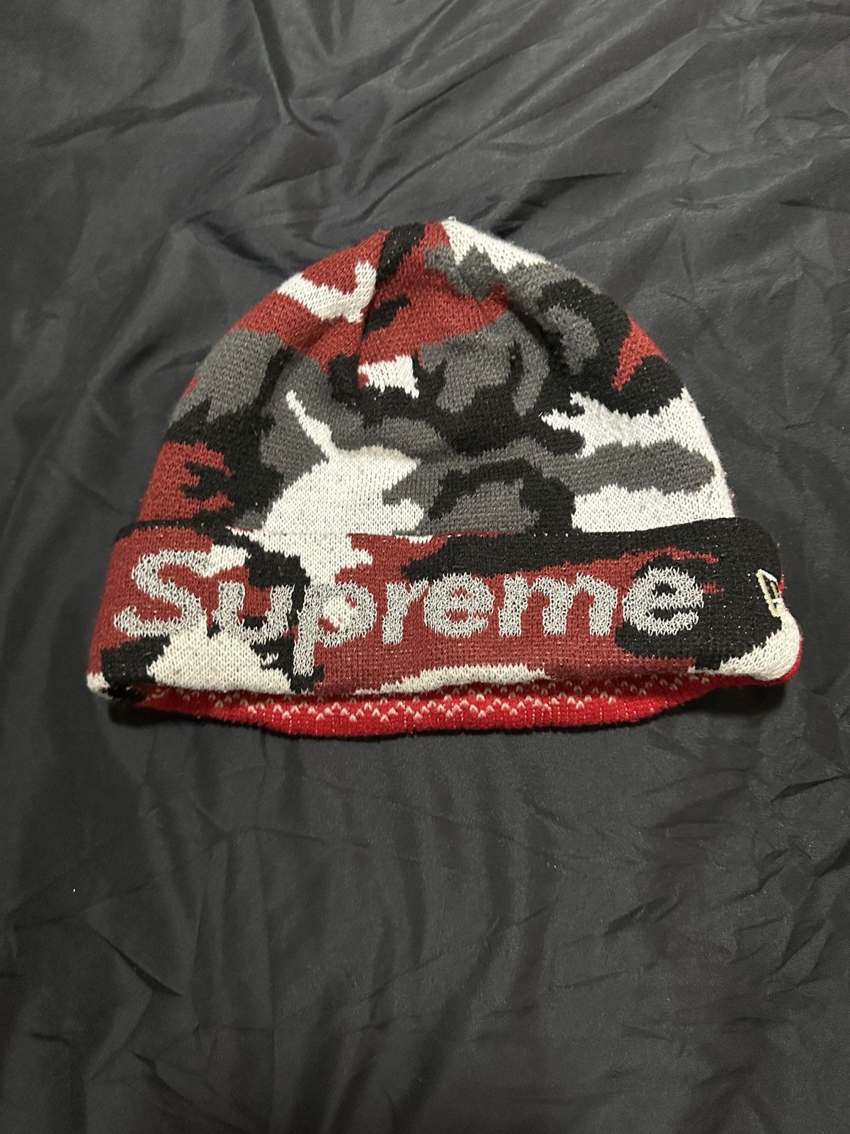 New Era × Supreme FW22 Supreme New Era Split beanie Size ONE SIZE - 2 Thumbnail