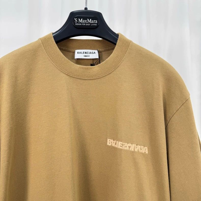 Balenciaga Balenciaga Reverse monogram embroidered short sleeve Size US S / EU 44-46 / 1 - 3 Thumbnail