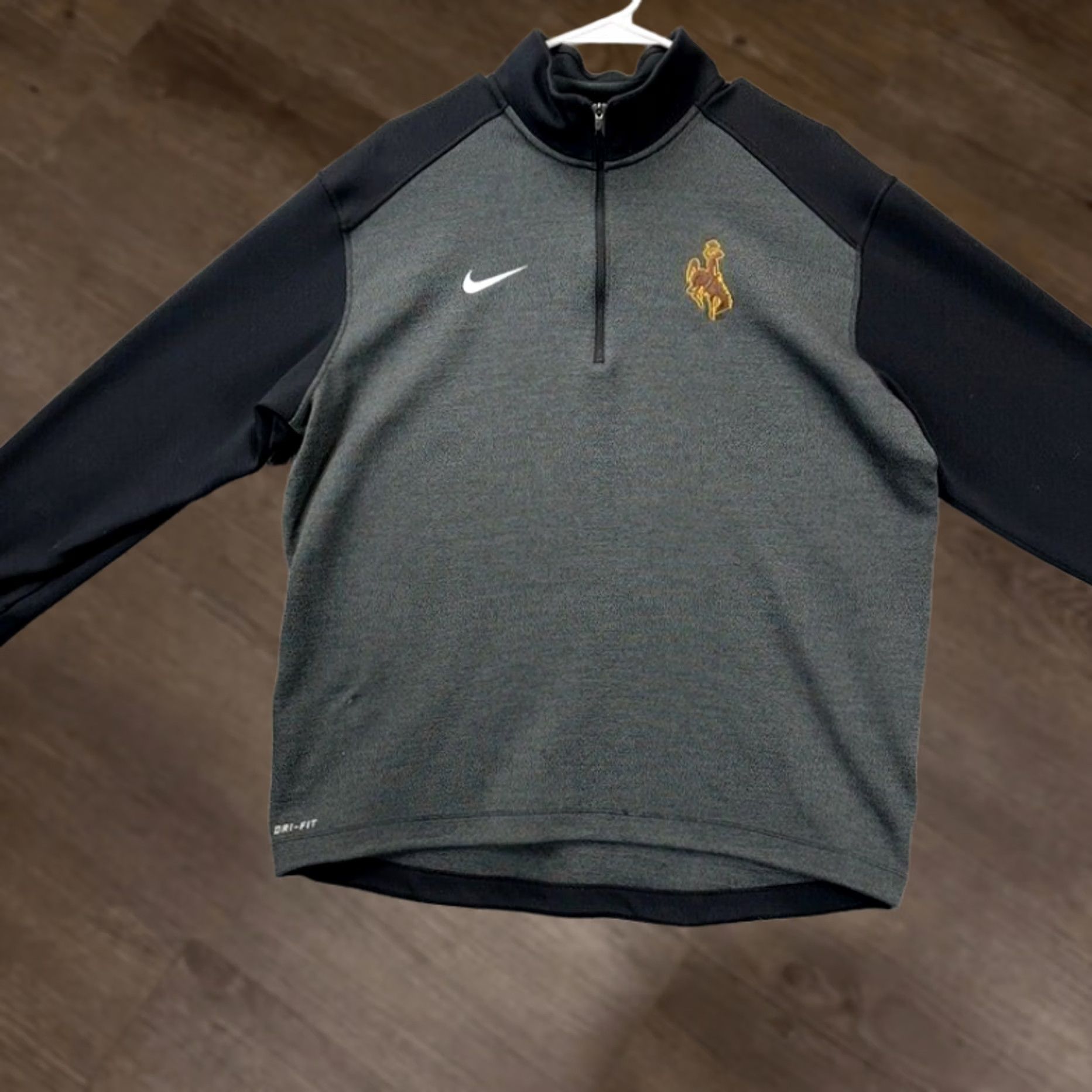 Nike Nike Dri-Fit Grey Colorblock Quarter Zip Pullover Shirt Adult Large Men Size US L / EU 52-54 / 3 - 1 Thumbnail