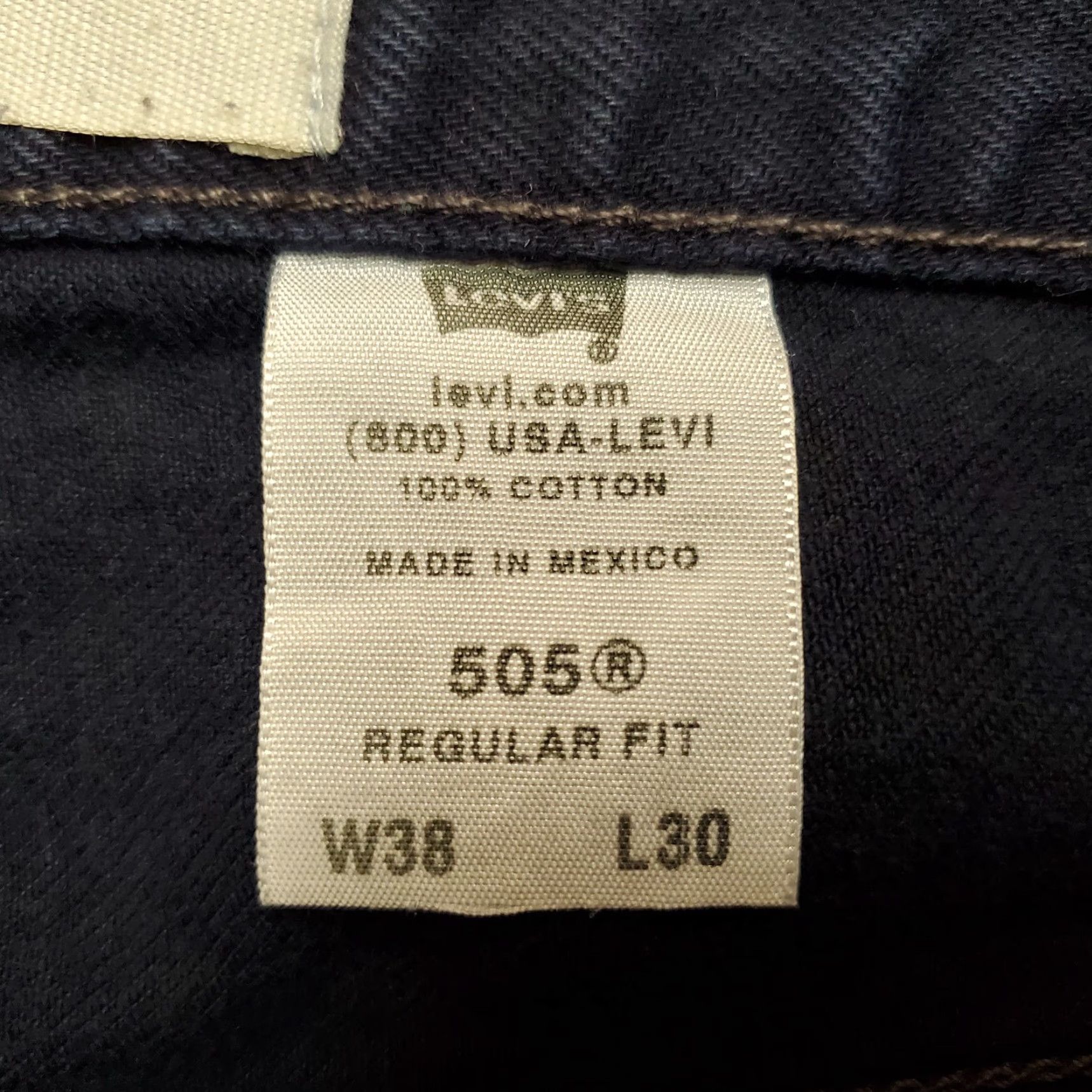 Denime Levi 505 Jeans Mens 38x30 Blue Denim Regular Fit Straight Leg Cotton Dark Wash USA American Size US 38 / EU 54 - 4 Thumbnail
