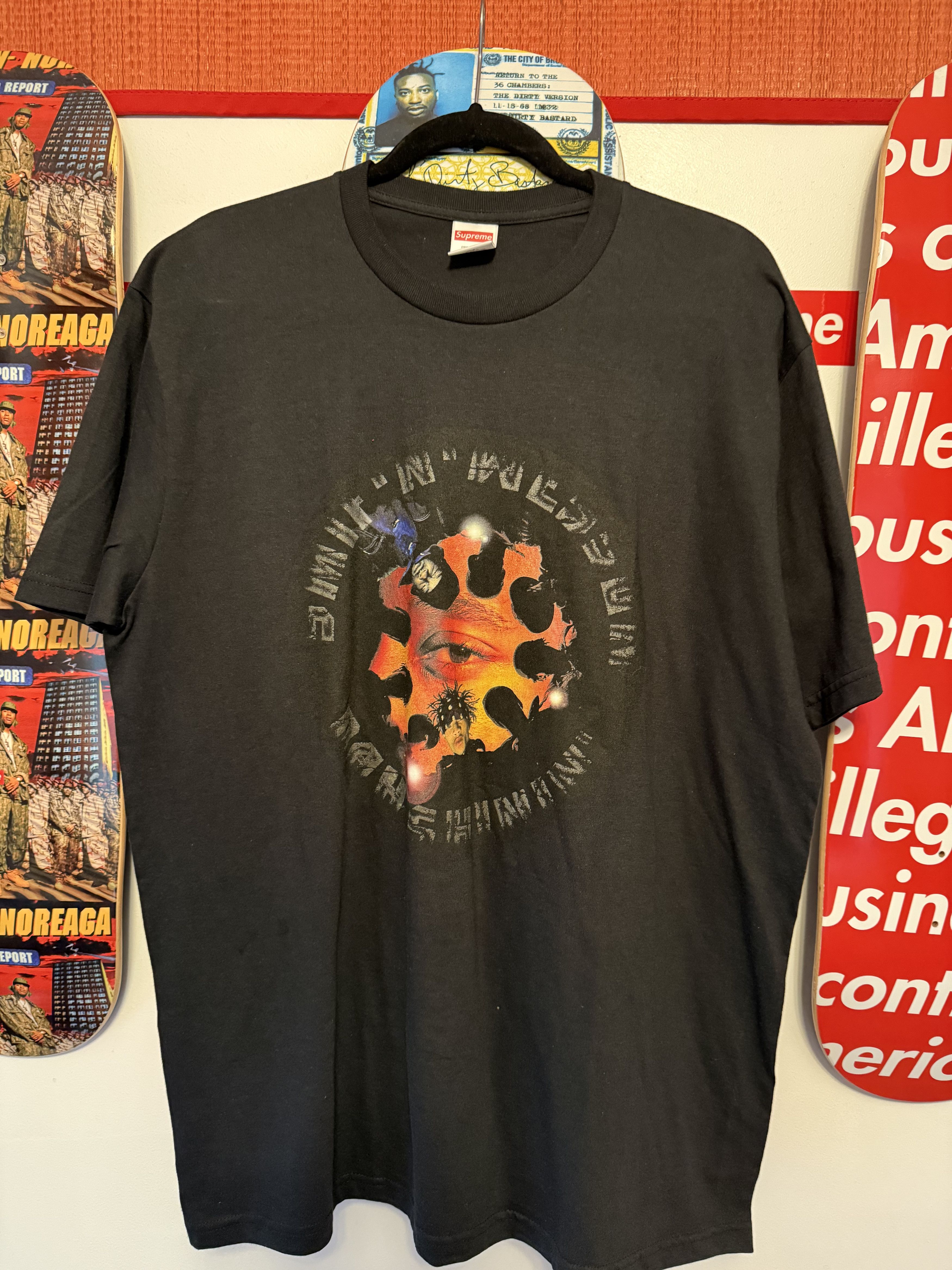 Supreme Supreme Dah Shinin T Size US L / EU 52-54 / 3 - 1 Thumbnail