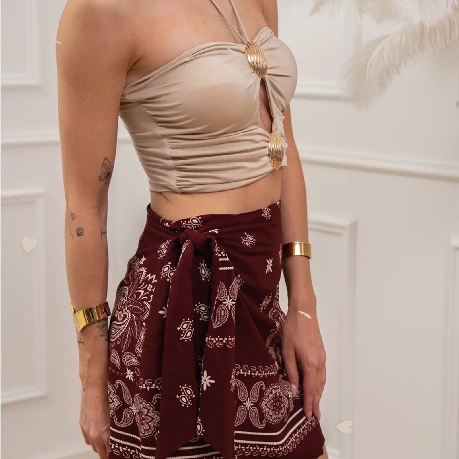Other New Y2K Beige Halter Top with Gold Seashells size S Size S / US 4 / IT 40 - 5 Thumbnail