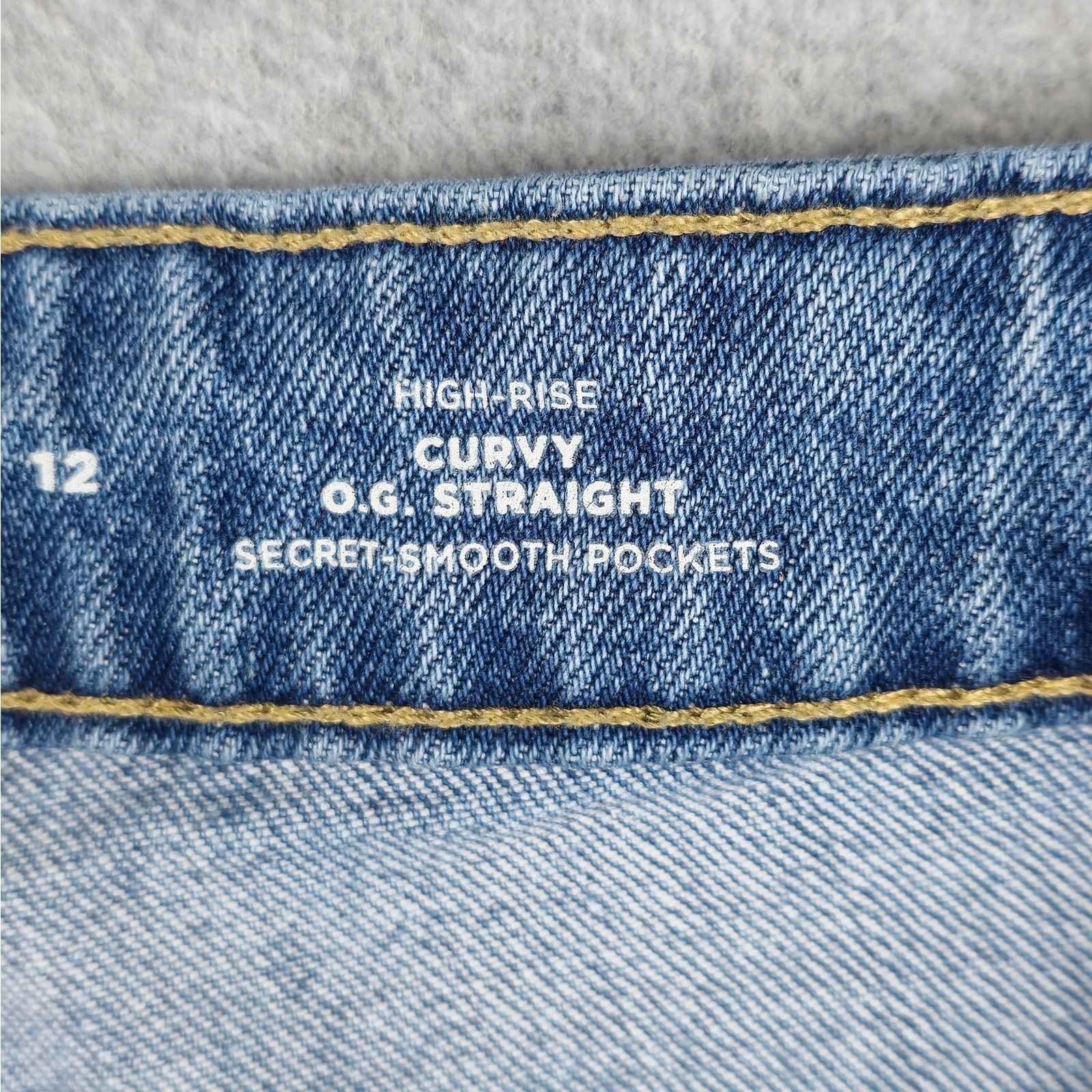 Old Navy Old Navy 12 Curvy OG Straight Jeans Raw Hem Distressed Size 34" / US 12 / IT 48 - 9 Thumbnail