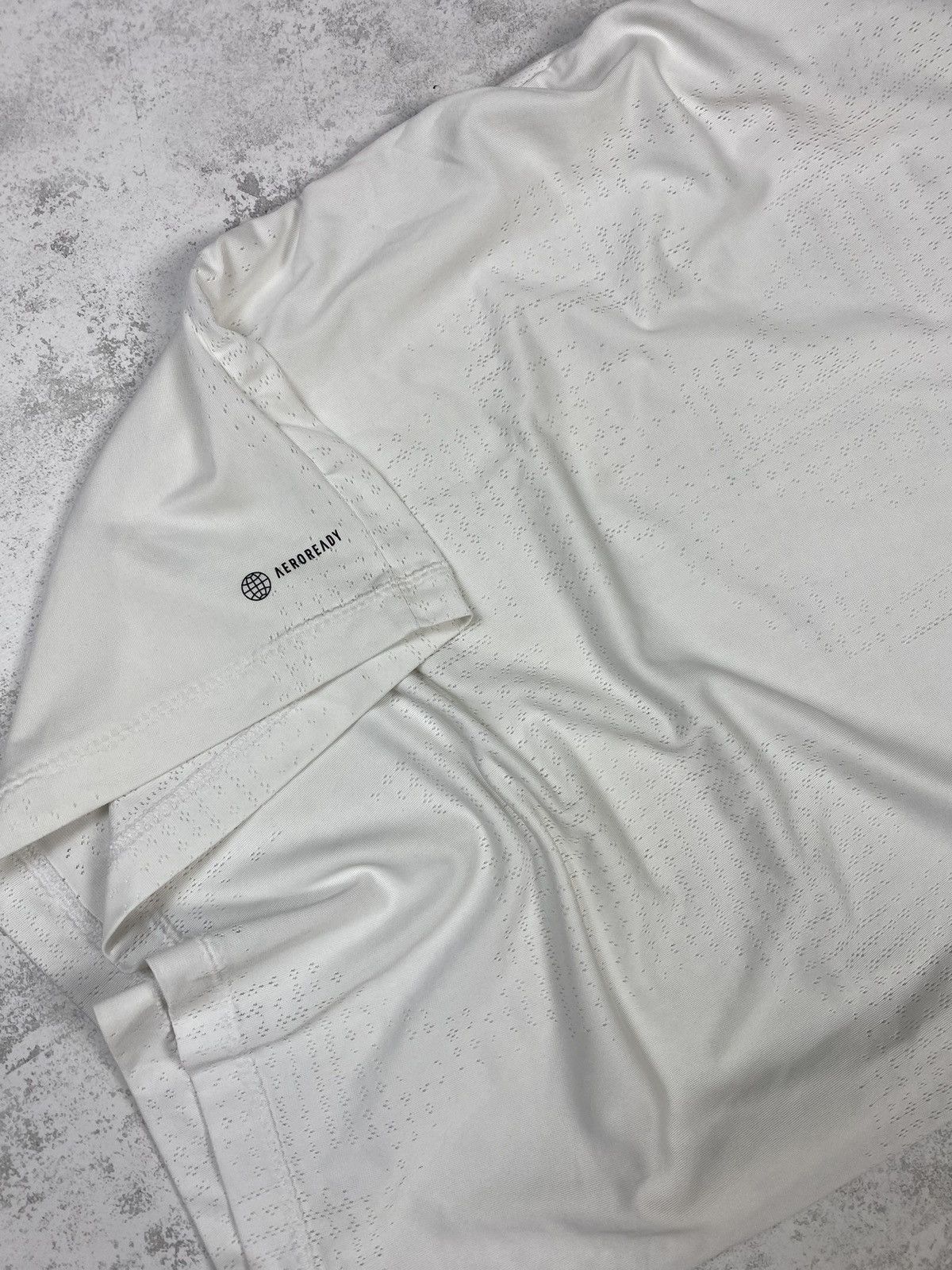 Adidas Adidas Parley Run For The Oceans Performance Shirt Size US XL / EU 56 / 4 - 3 Thumbnail