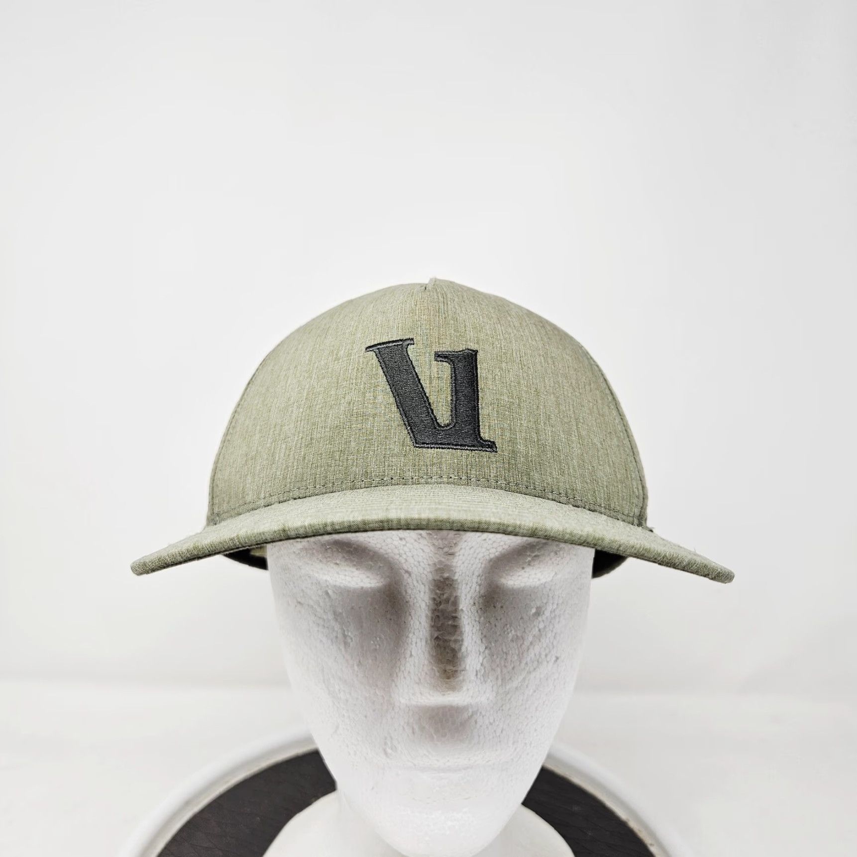 Vuori Vuori Hat Cap Baseball Snap Back One Size Green Mens Logo Performance Stretch Adaptable Casual Summer Solid Polyester Spandex Size ONE SIZE - 2 Thumbnail