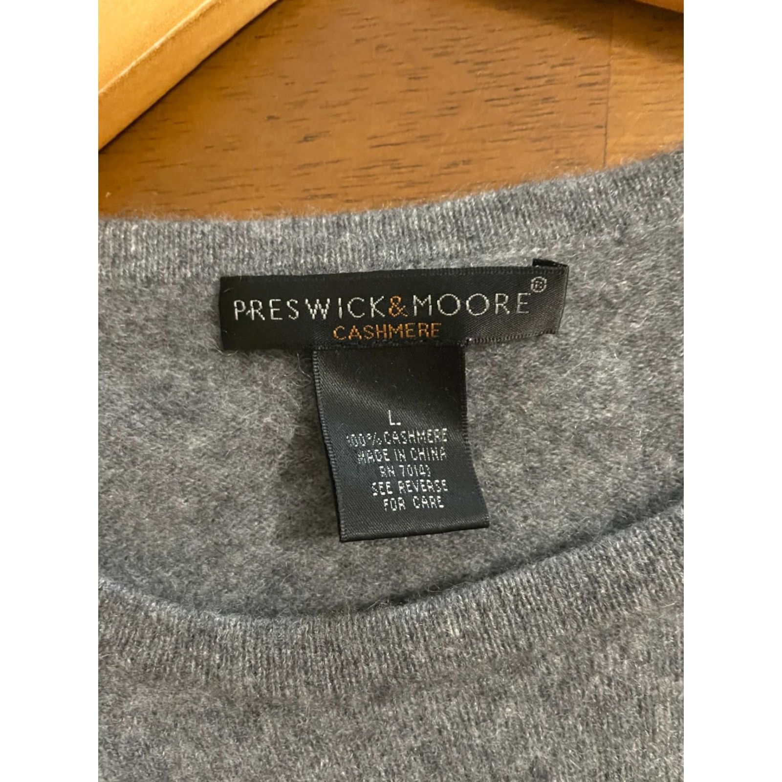 Vintage Preswick & Moore 100% Cashmere Large Gray Long Sleeve Top Sweater Women L Pullover Scoop Neck Knit Lightweight Size L / US 10 / IT 46 - 3 Thumbnail