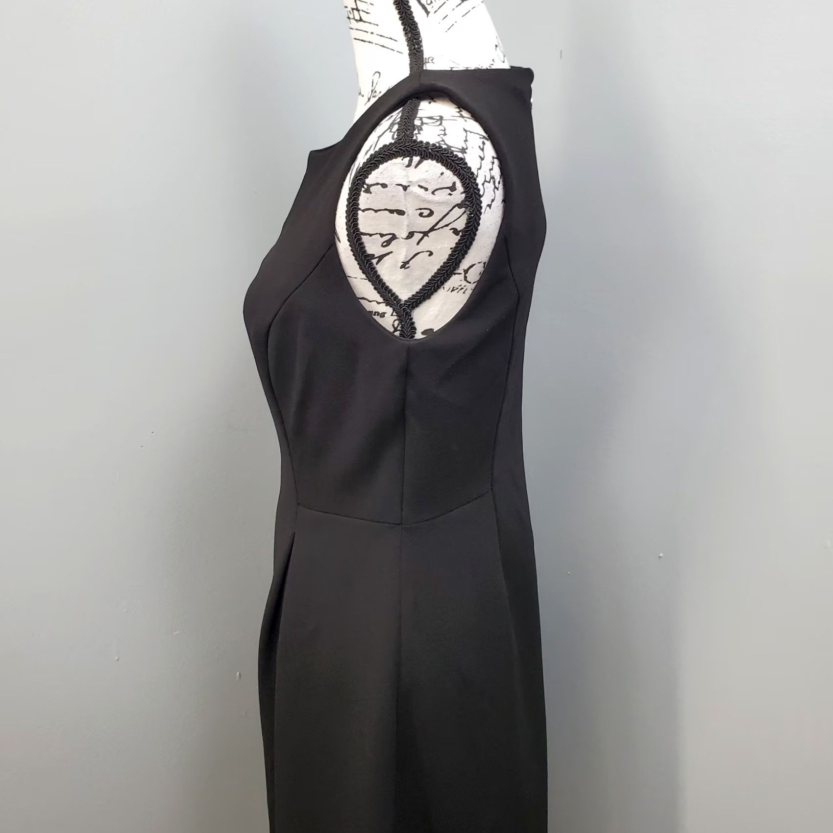 Tommy Hilfiger Tommy Hilfiger Shift Dress Womens Size 10 Black Sleeveless Swing Hem Back Zipper Size L / US 10 / IT 46 - 5 Thumbnail