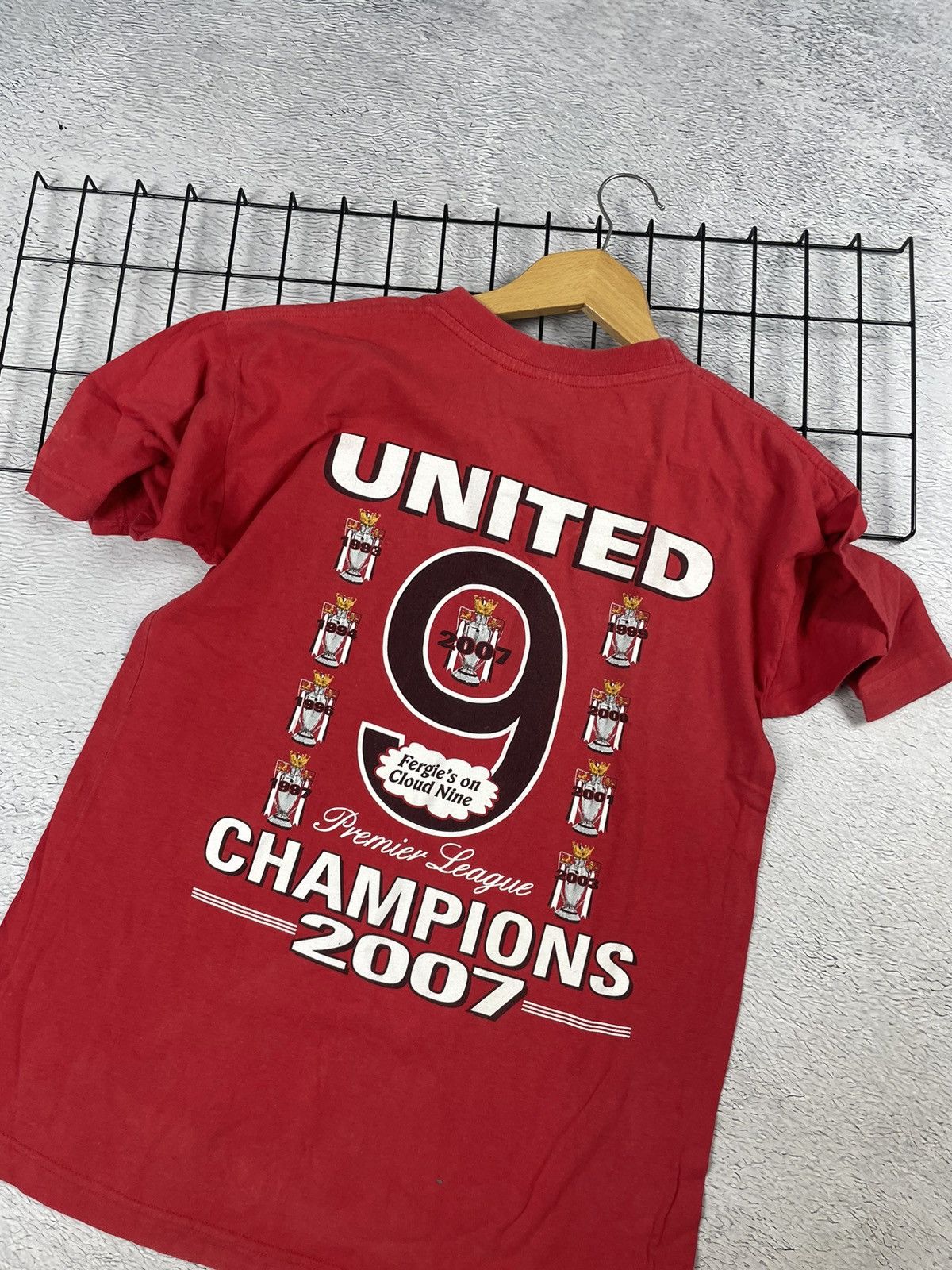 Vintage Vintage Manchester United Champions 2007 Red Tee Merchandise Size US S / EU 44-46 / 1 - 7 Thumbnail