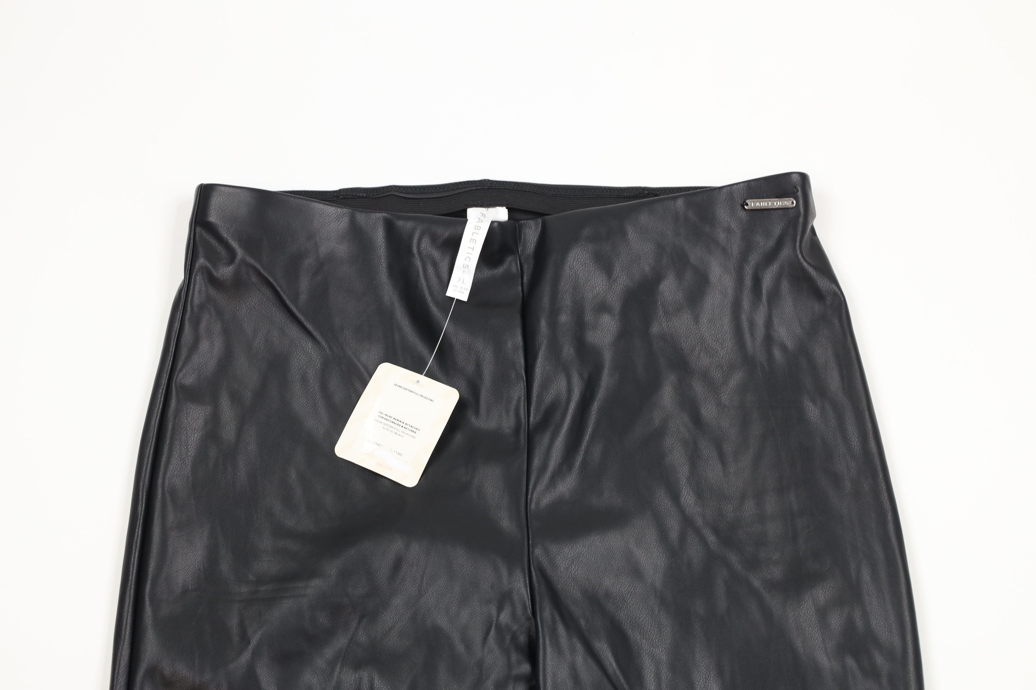 Fabletics × Vintage New Fabletics Vegan Leather Pull On Legging Pants Black Size 30" / US 8 / IT 44 - 2 Thumbnail