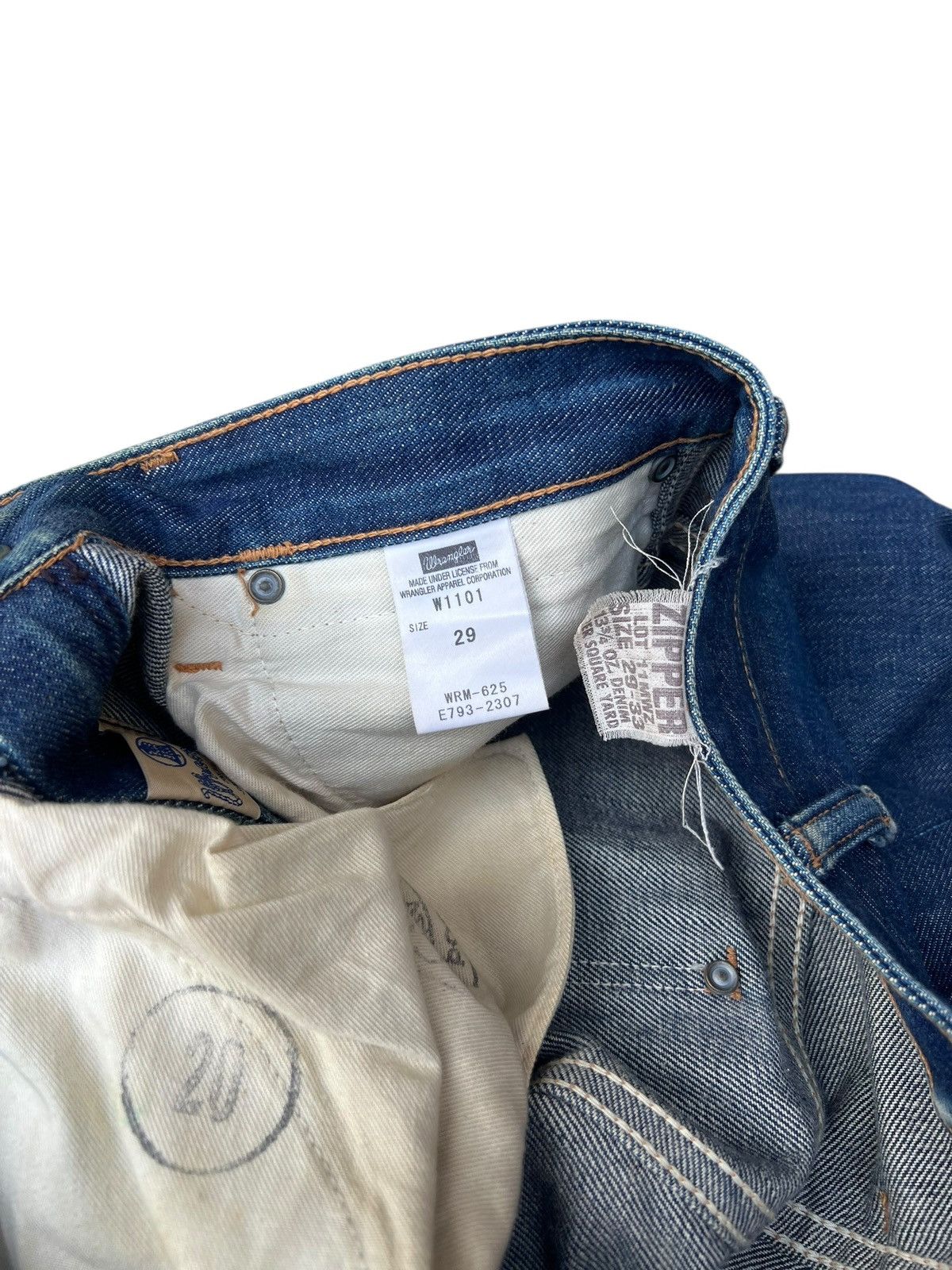 Wrangler Vintage Wrangler Blue Bell Distressed Mud Denim Jeans Size US 29 - 24 Thumbnail