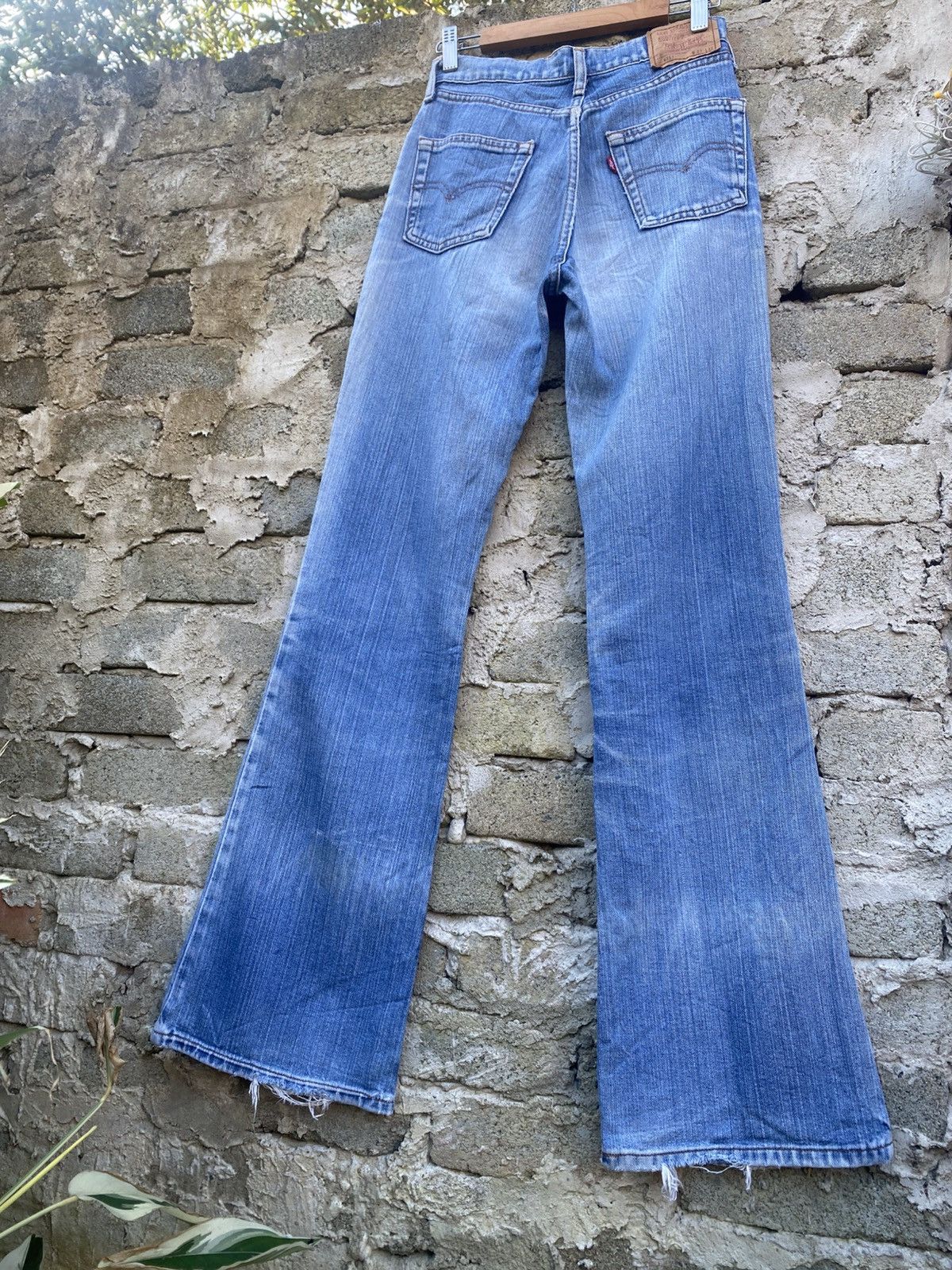 Levi's Levi's W557 Flare Distressed Vintage Jeans Size 26" / US 2 / IT 38 - 2 Thumbnail