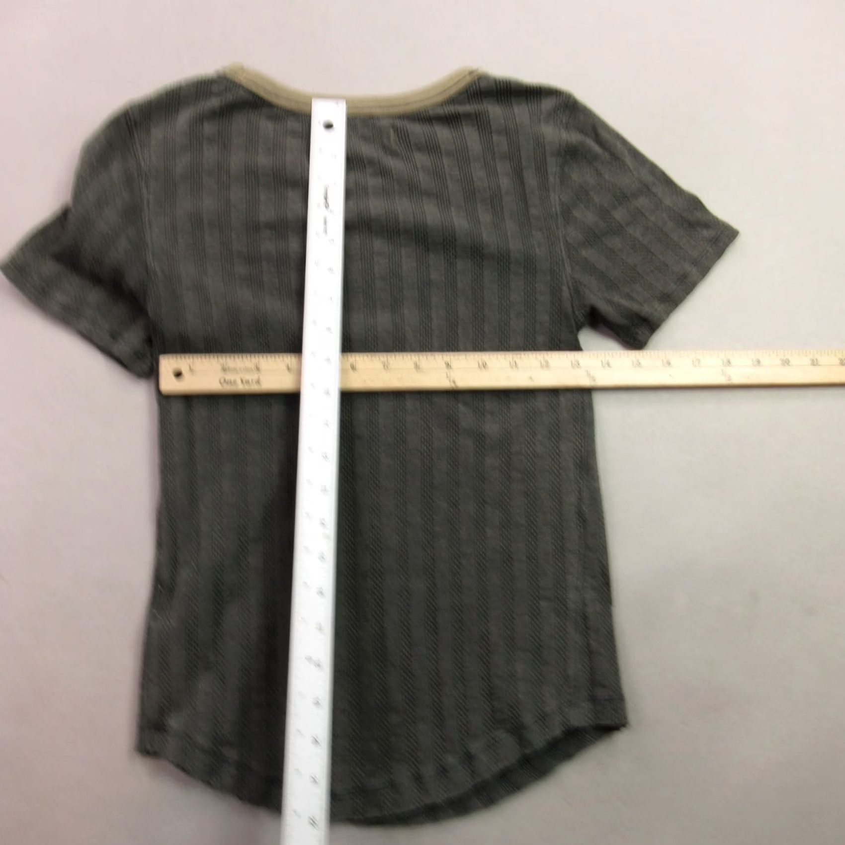 Vintage We The Free Shirt Womens M Short Sleeve Crew Neck Pullover Gray Casual Size M / US 6-8 / IT 42-44 - 7 Thumbnail