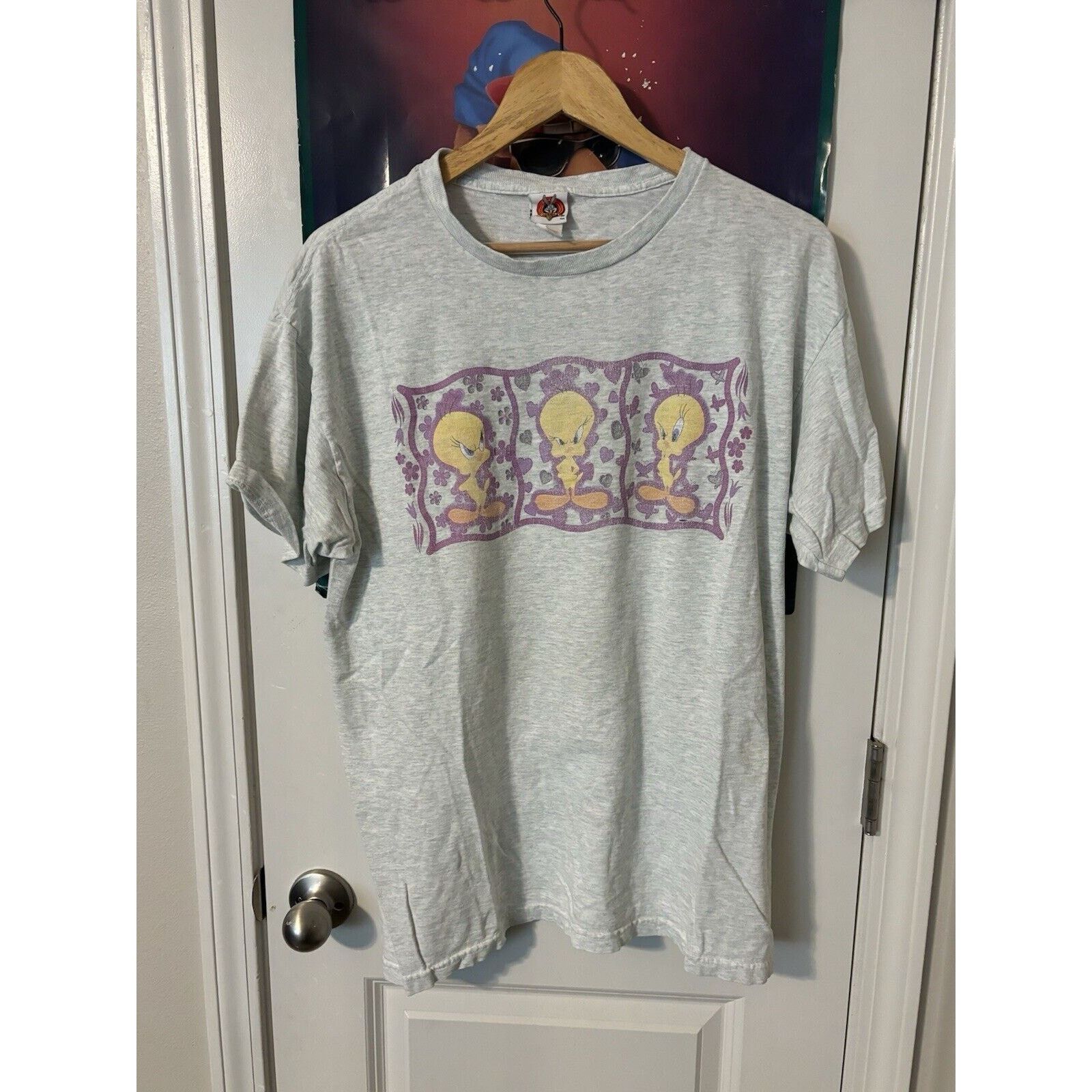 Other Vintage tweety bird grey looney tunes shirt cartoon Size US L / EU 52-54 / 3 - 1 Thumbnail