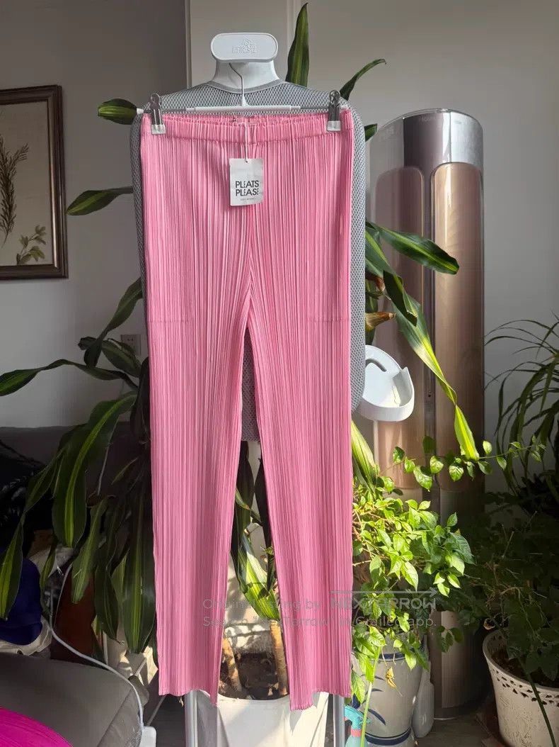 Issey Miyake Issey Miyake Pink Straight-Leg Pants Size 25" / US 0 / IT 36 - 1 Thumbnail