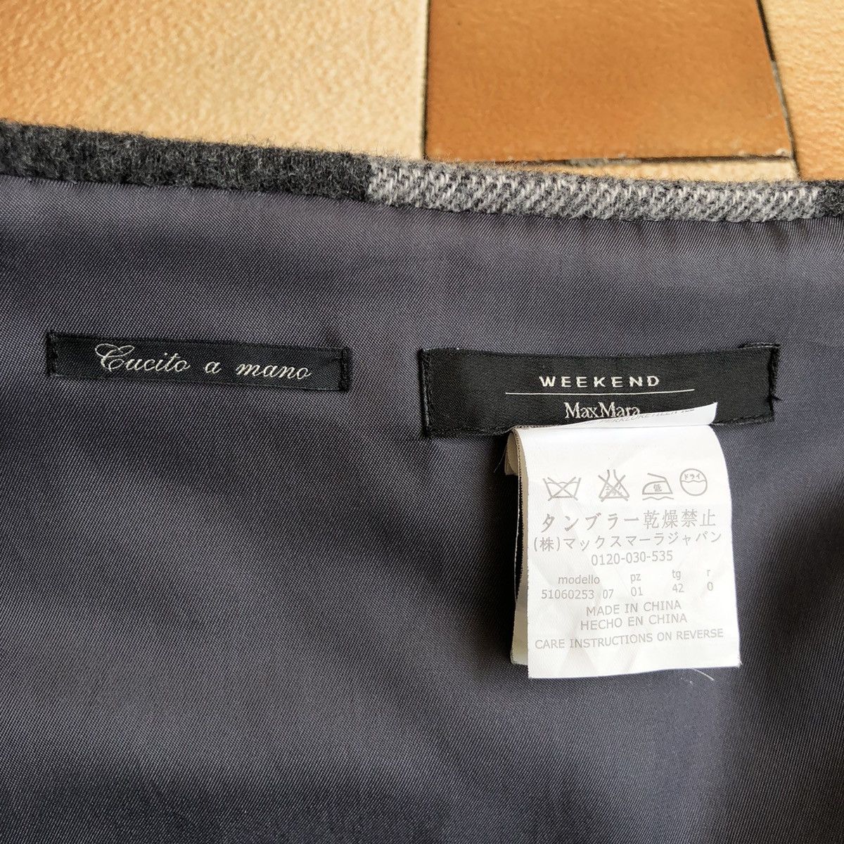 Weekend Max Mara MAX MARA wool mini skirt Size 30" / US 8 / IT 44 - 8 Thumbnail