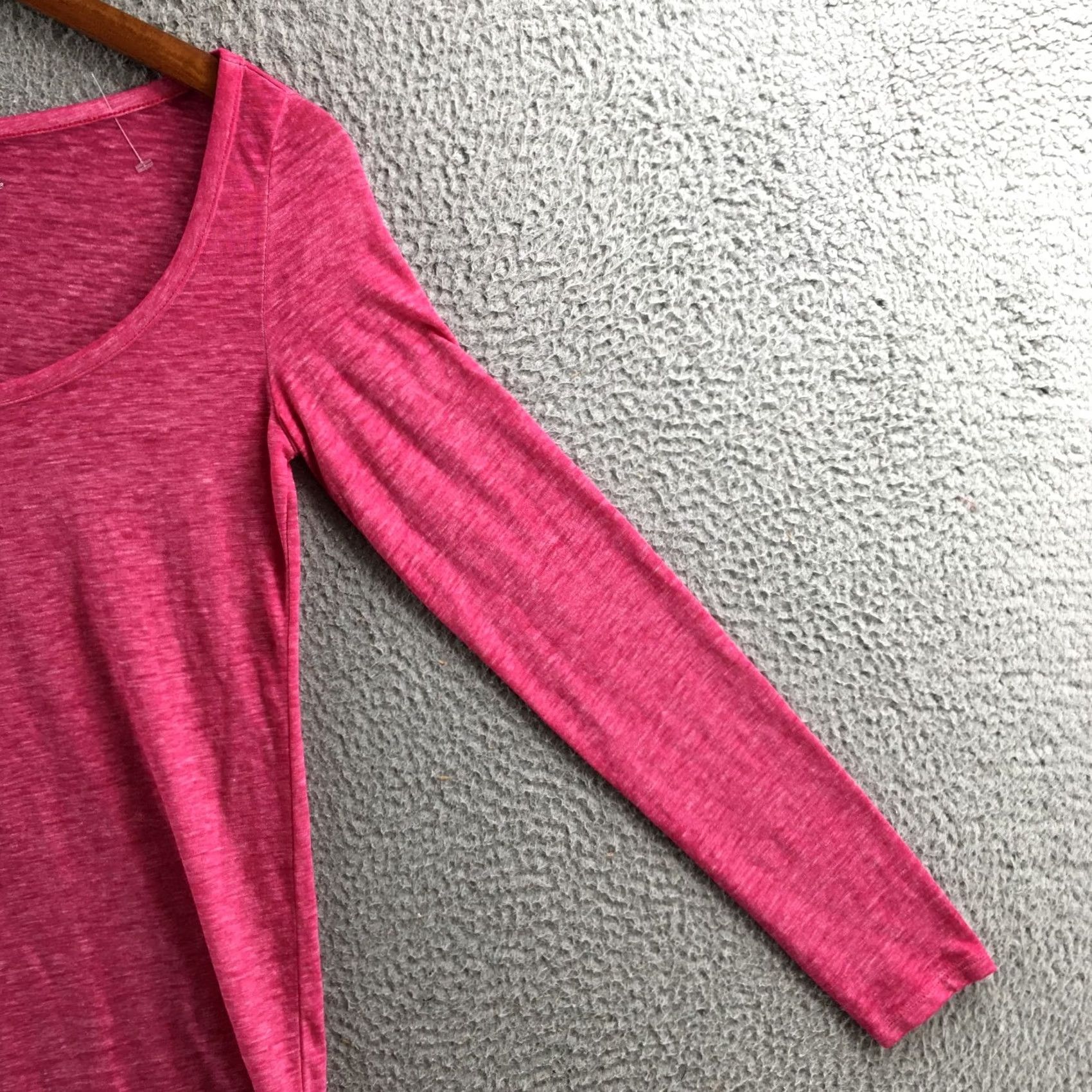 American Eagle Outfitters American Eagle Outfitters Tee Shirt Womens Small Pink Scoop Neck Long Sleeve Shirt - Regular Fit, Cotton Blend, Casual Womens Clothing Size S / US 4 / IT 40 - 4 Thumbnail