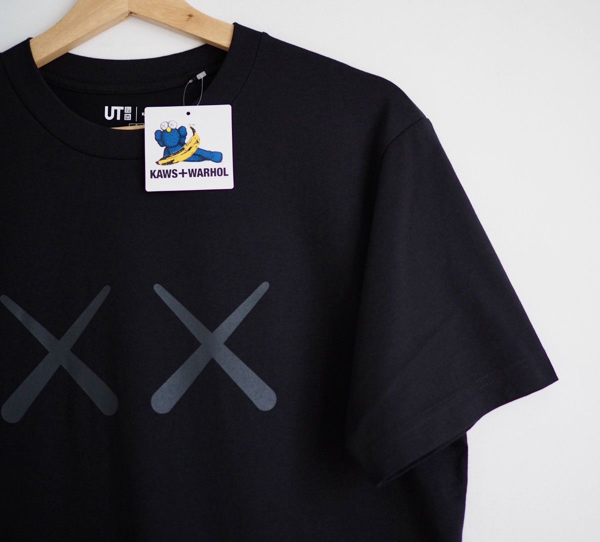 Andy Warhol × Kaws × Uniqlo Andy Warhol Art KAWS streetwear Uniqlo T shirt small Size US S / EU 44-46 / 1 - 4 Thumbnail