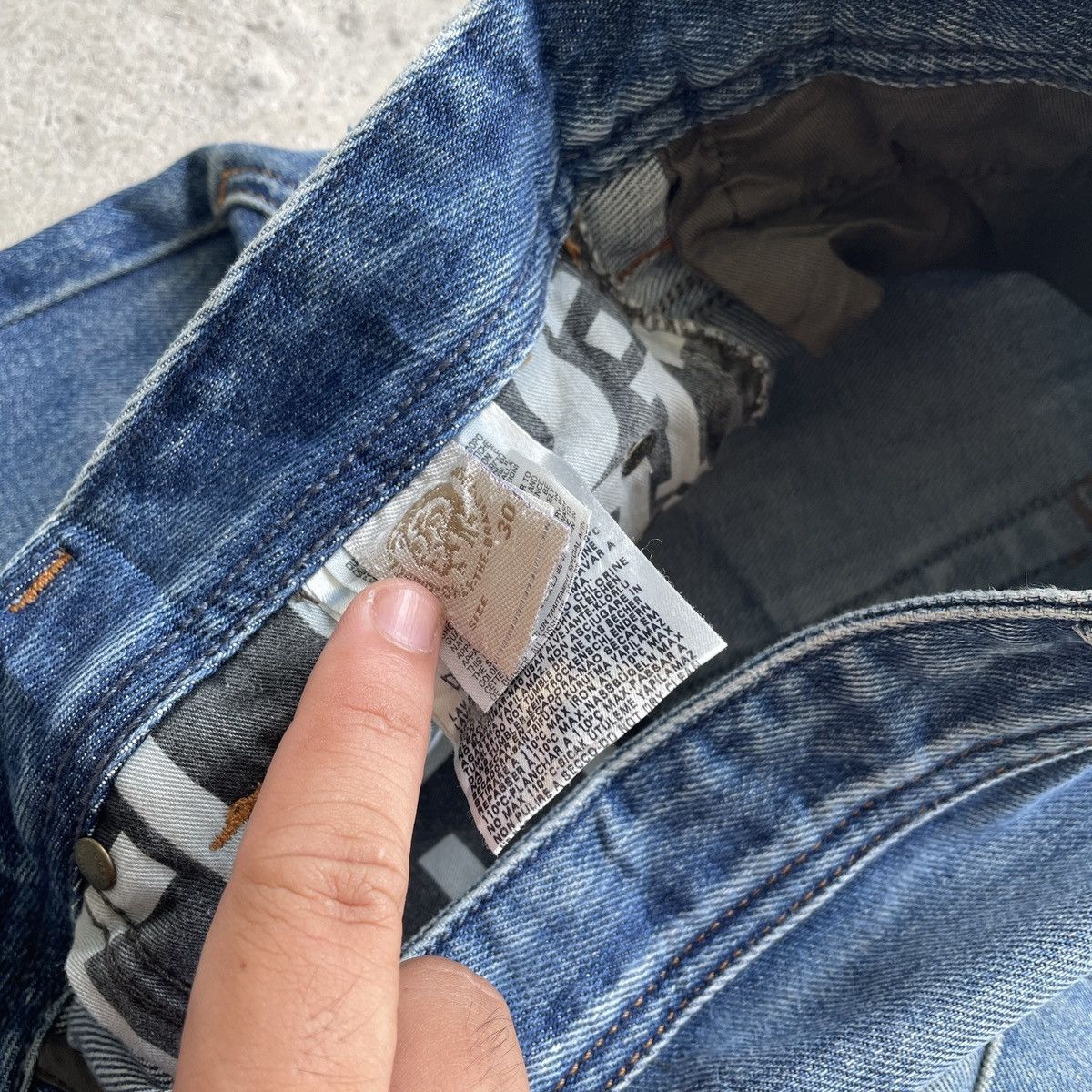 Diesel Vintage Diesel Industry FlyButton Denim Faded Jeans Pants Size US 32 / EU 48 - 10 Thumbnail