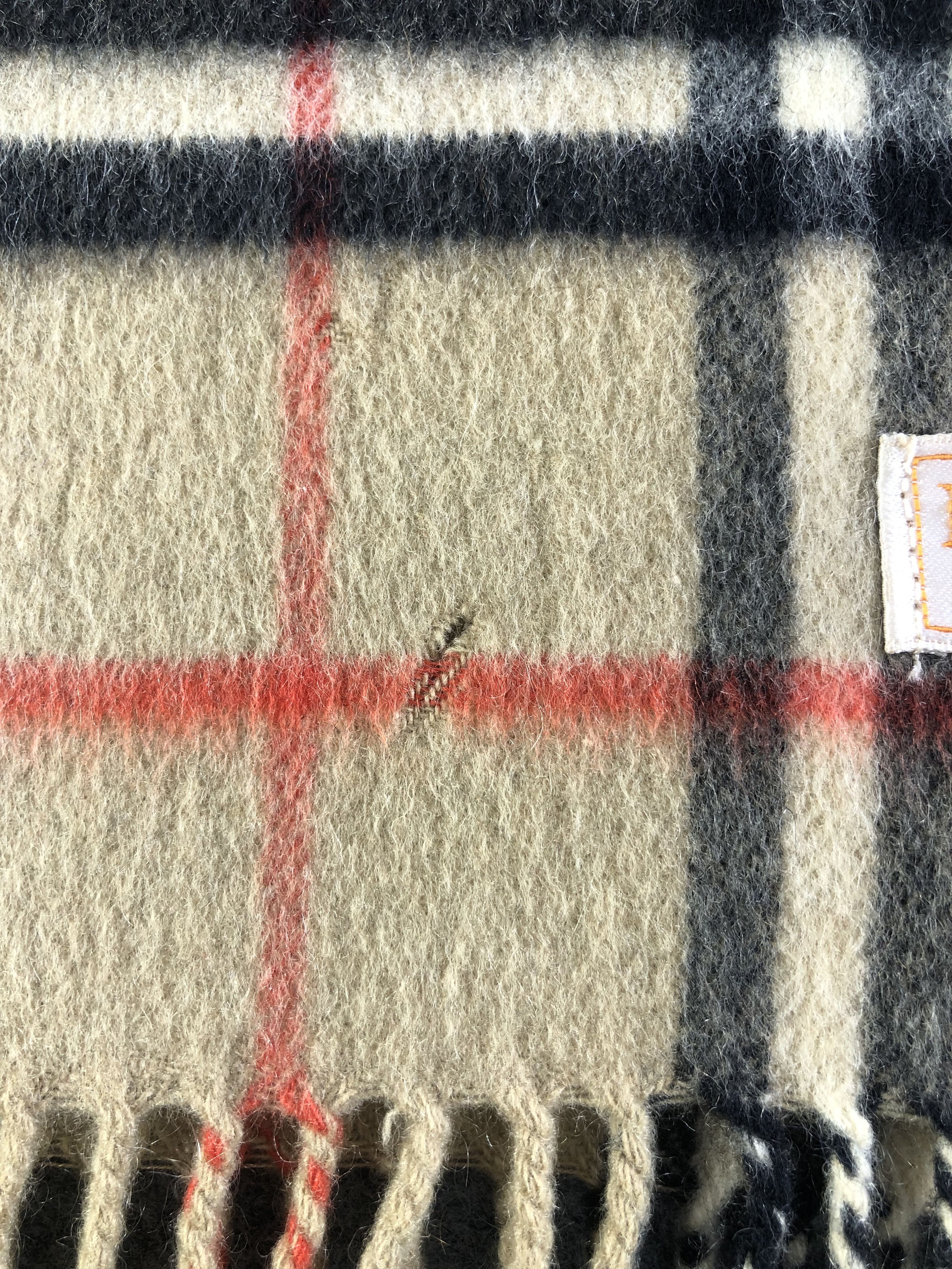 Burberry Burberrys Pure Cashmere Scarf / Muffler / Neckwear SS1216 Size ONE SIZE - 6 Thumbnail