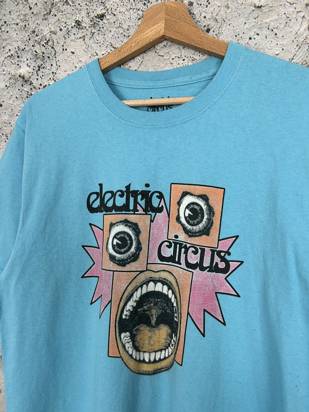 Band Tees Vintage Electric Circus Graphic Tee Avant Garde Rock Skate Size US M / EU 48-50 / 2 - 3 Thumbnail