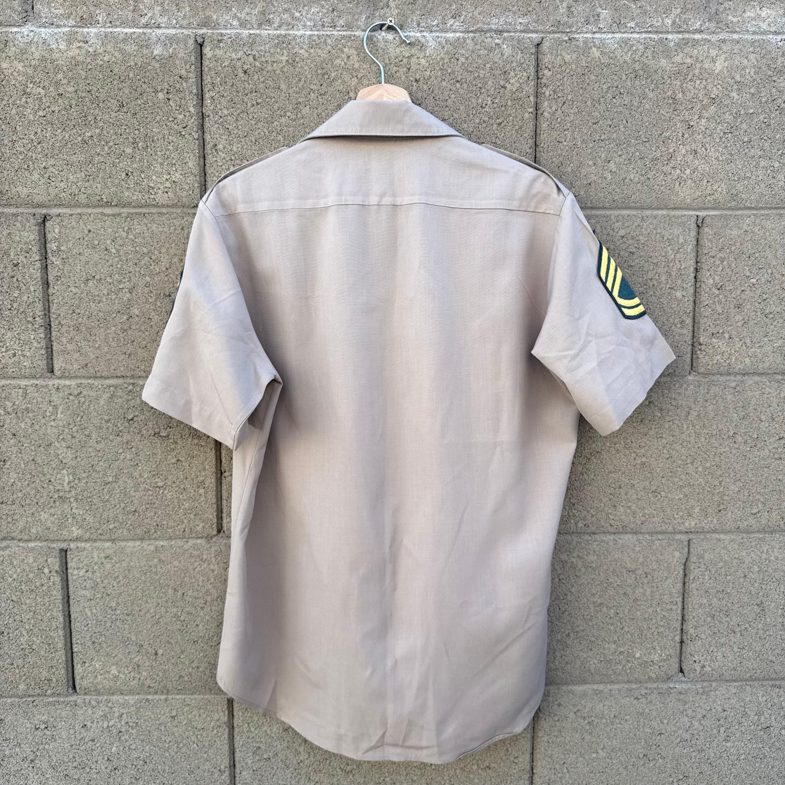 Vintage 60’s US Military Short Sleeve Button Down Shirt Size US M / EU 48-50 / 2 - 2 Thumbnail