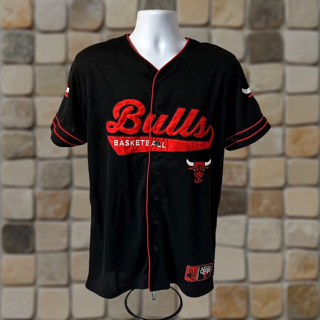 Vintage VINTAGE Chicago Bulls Button Up Jersey Men Medium Baseball Style Jersey Black Red Trim Size US M / EU 48-50 / 2 - 1 Thumbnail