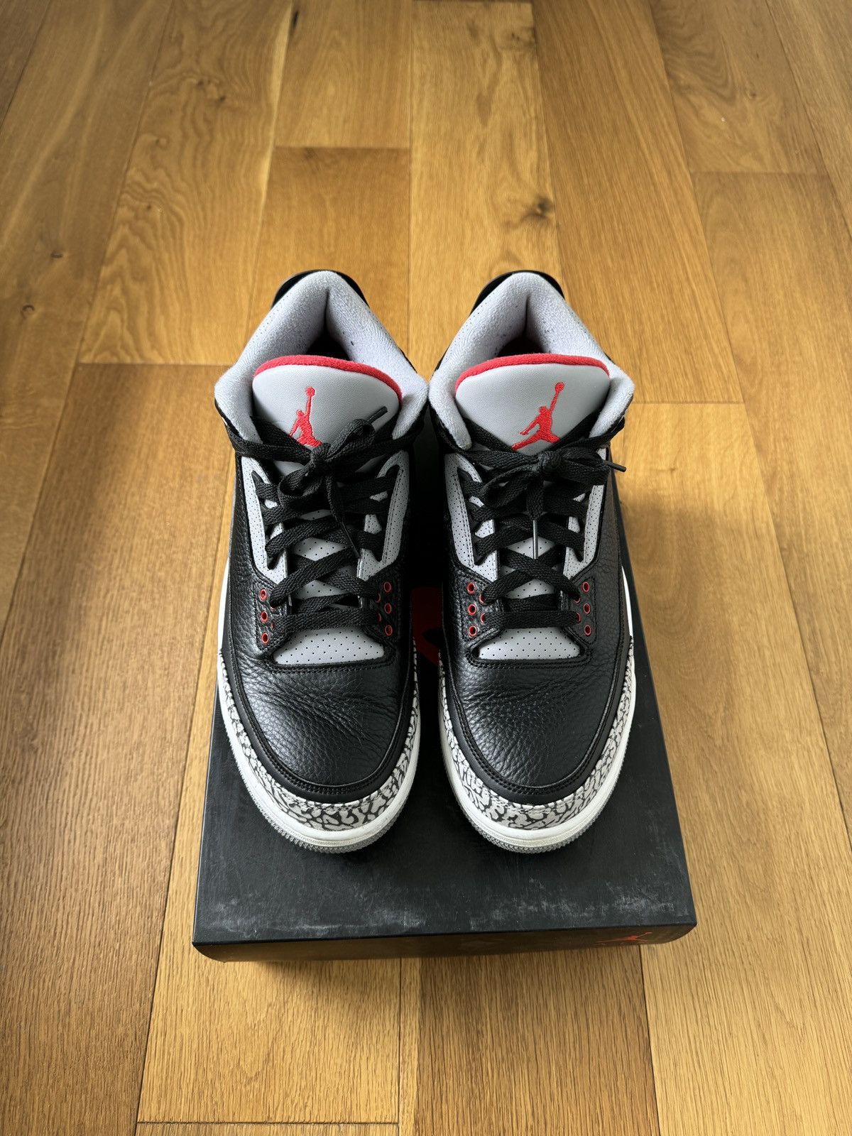 Jordan Brand × Nike AIR JORDAN 3 BLACK CEMENT OG (2018) Size US 11.5 / EU 44-45 - 4 Thumbnail
