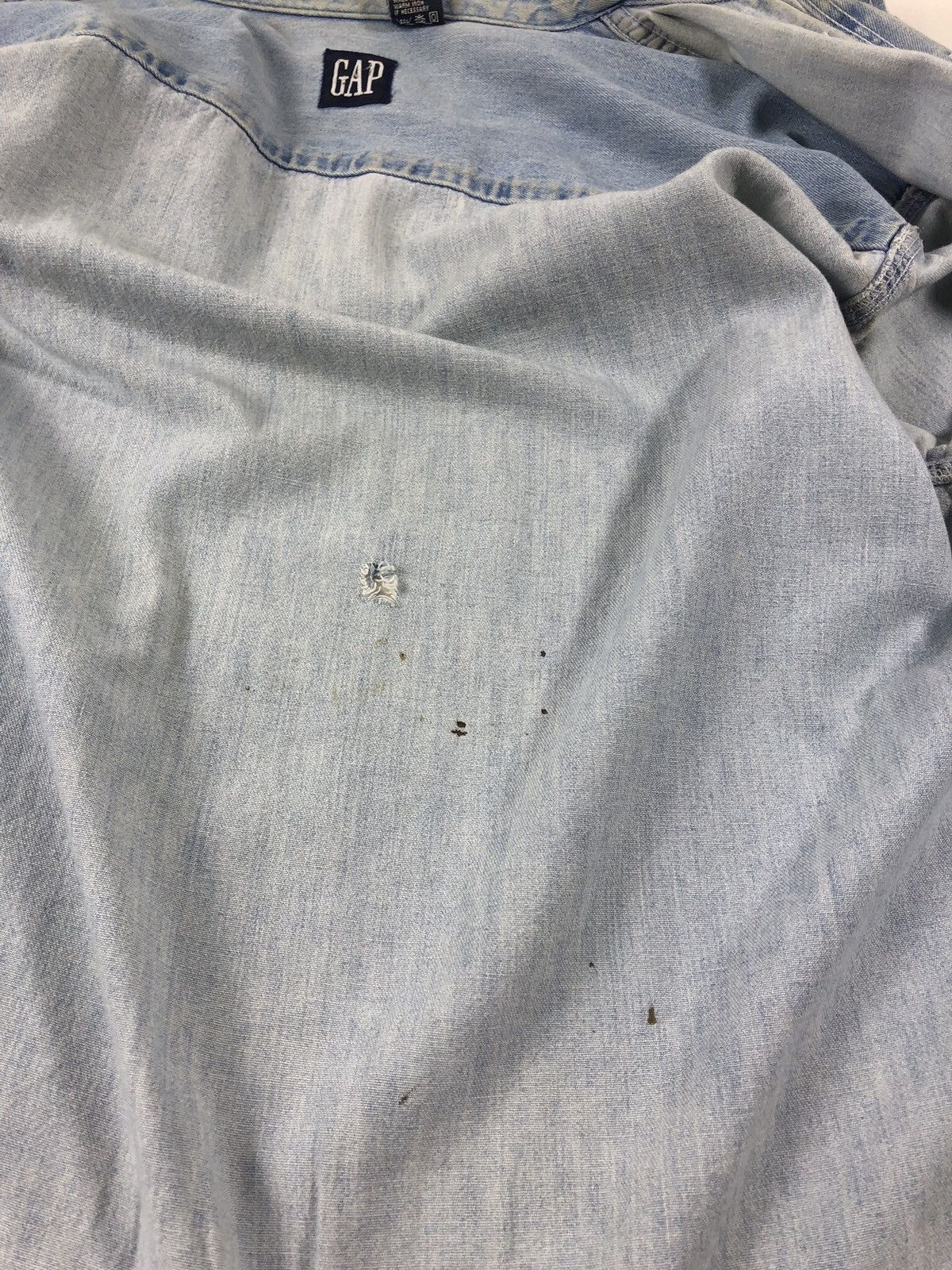 Gap × Vintage Vintage 90s Gap Light Wash Made in USA Distressed Shirt Size US M / EU 48-50 / 2 - 3 Thumbnail