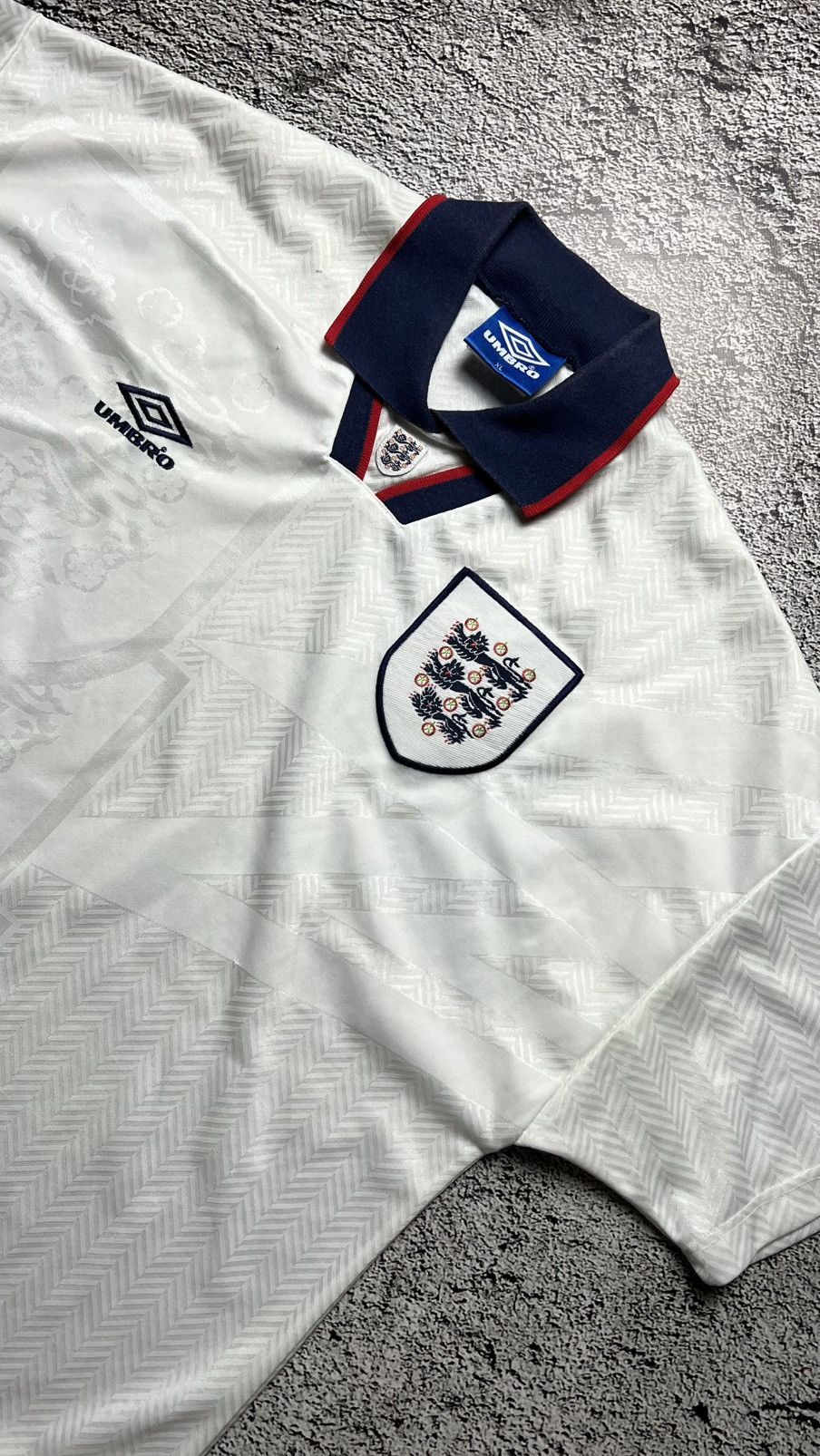 Umbro 1993-1995 England national team umbro vintage jersey Size US XL / EU 56 / 4 - 2 Thumbnail