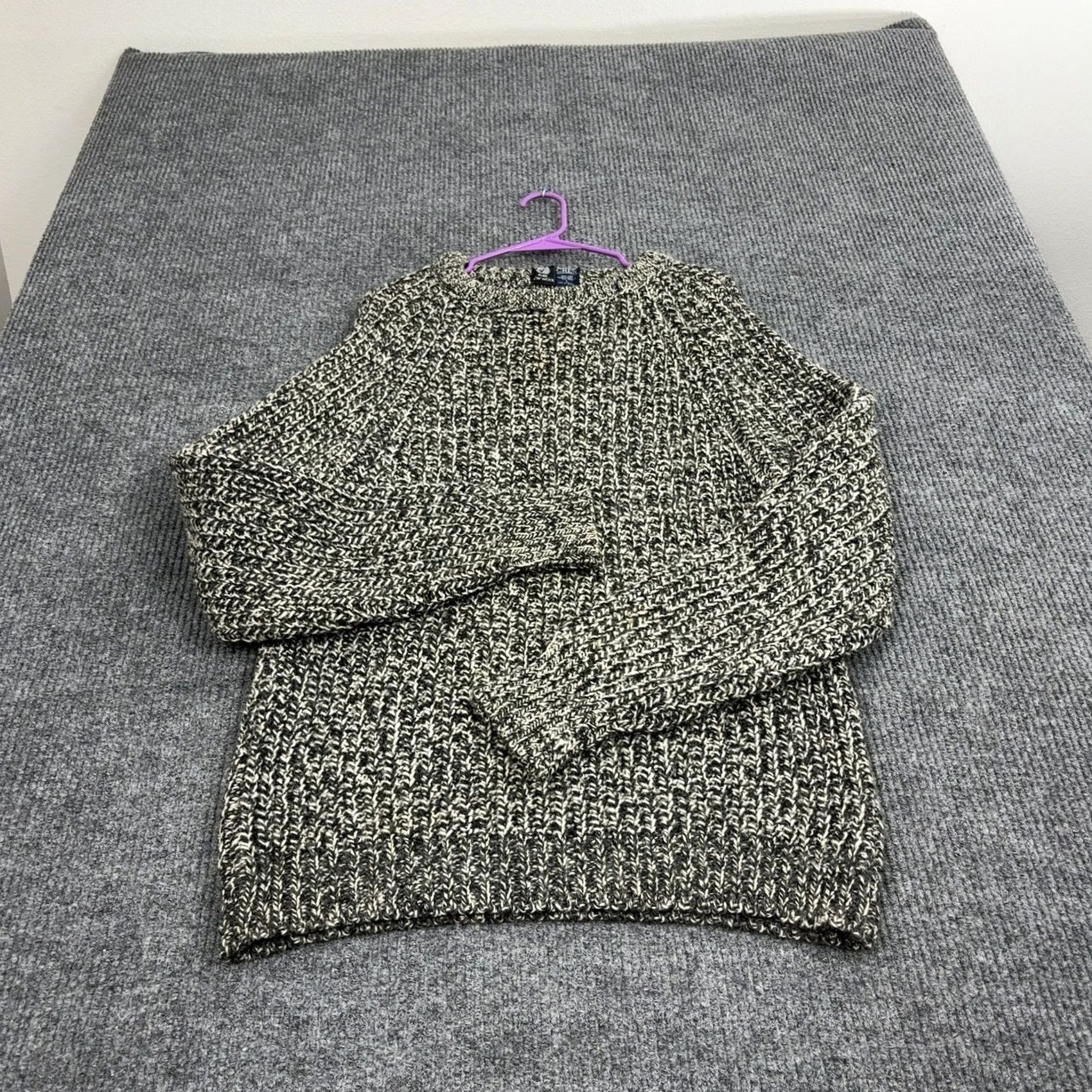 J.Crew Vintage J Crew Sweater Men L Grey 100% Wool Marled Chunky Knit Crewneck Classic Size US L / EU 52-54 / 3 - 2 Thumbnail