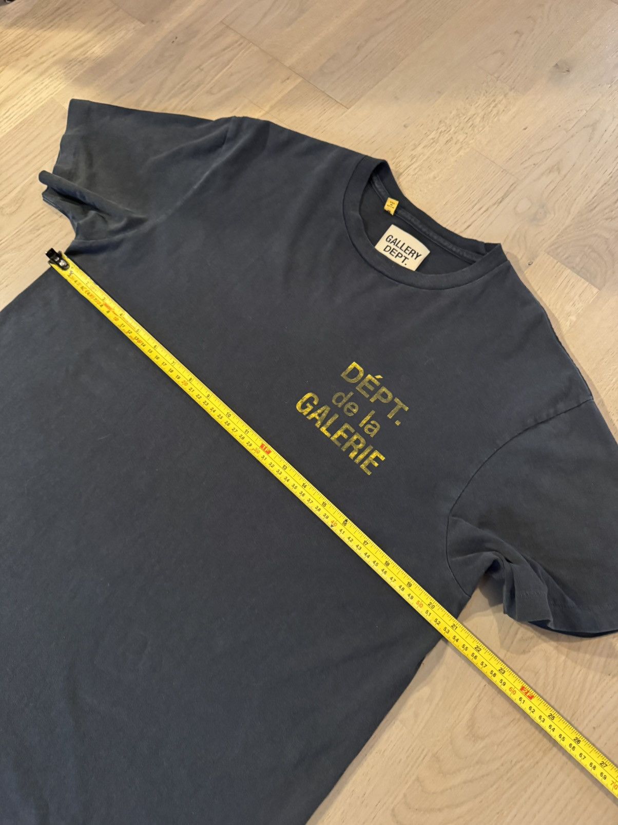 Gallery Dept. GALLERY DEPT. tshirt REAL TAPE MEASUREMENTS IN PHOTOS Size US M / EU 48-50 / 2 - 6 Thumbnail