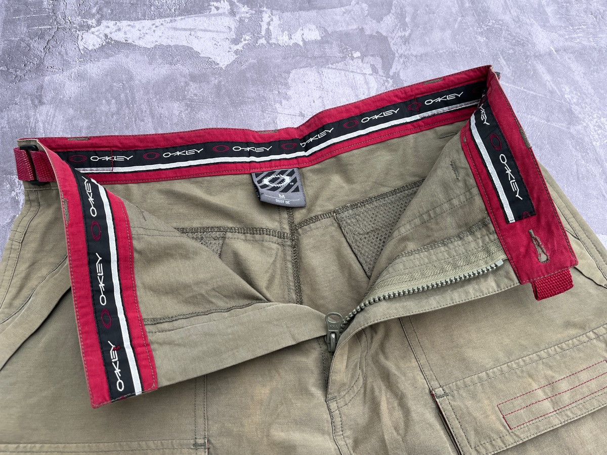 Oakley 🔥Rare OAKLEY Cargo Shorts Vintage Logo Size US 32 / EU 48 - 13 Thumbnail