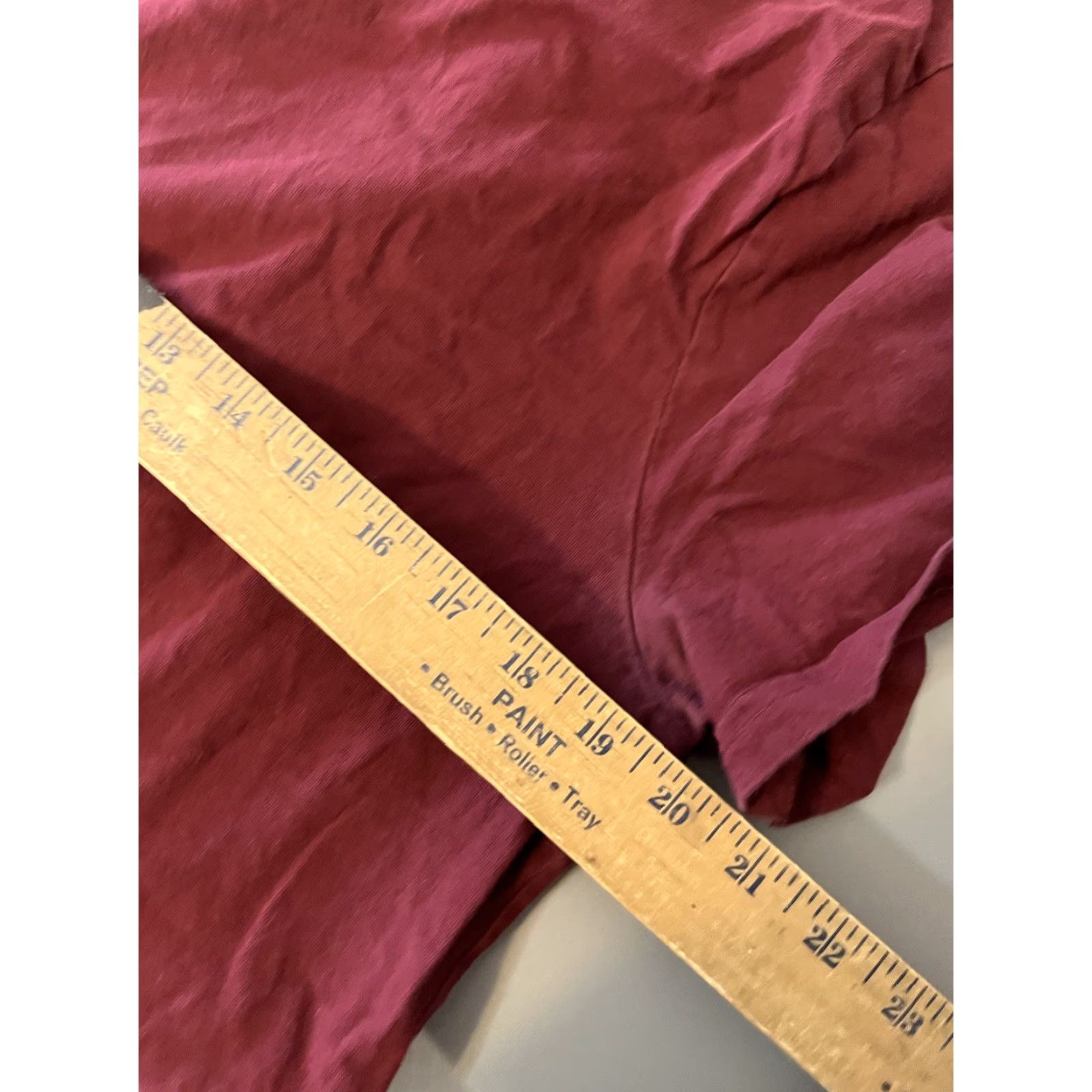Express Express T-Shirt Men Maroon Solid Short Sleeve Crew Neck Logo 100% Cotton Slim L Regular Size Express Outlet Size US L / EU 52-54 / 3 - 5 Thumbnail