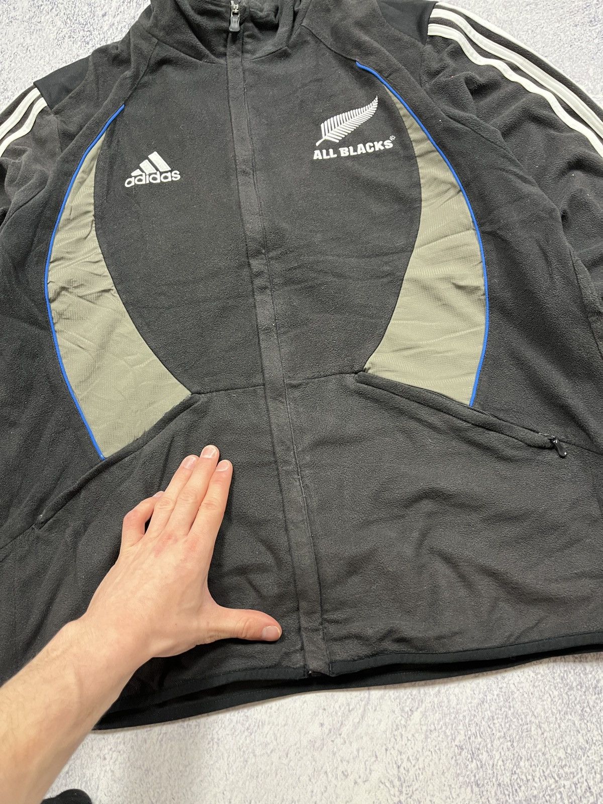 Adidas × Vintage Vintage 00s Adidas All Blacks Zip Fleece Jacket Sweater Rare Size US L / EU 52-54 / 3 - 6 Thumbnail