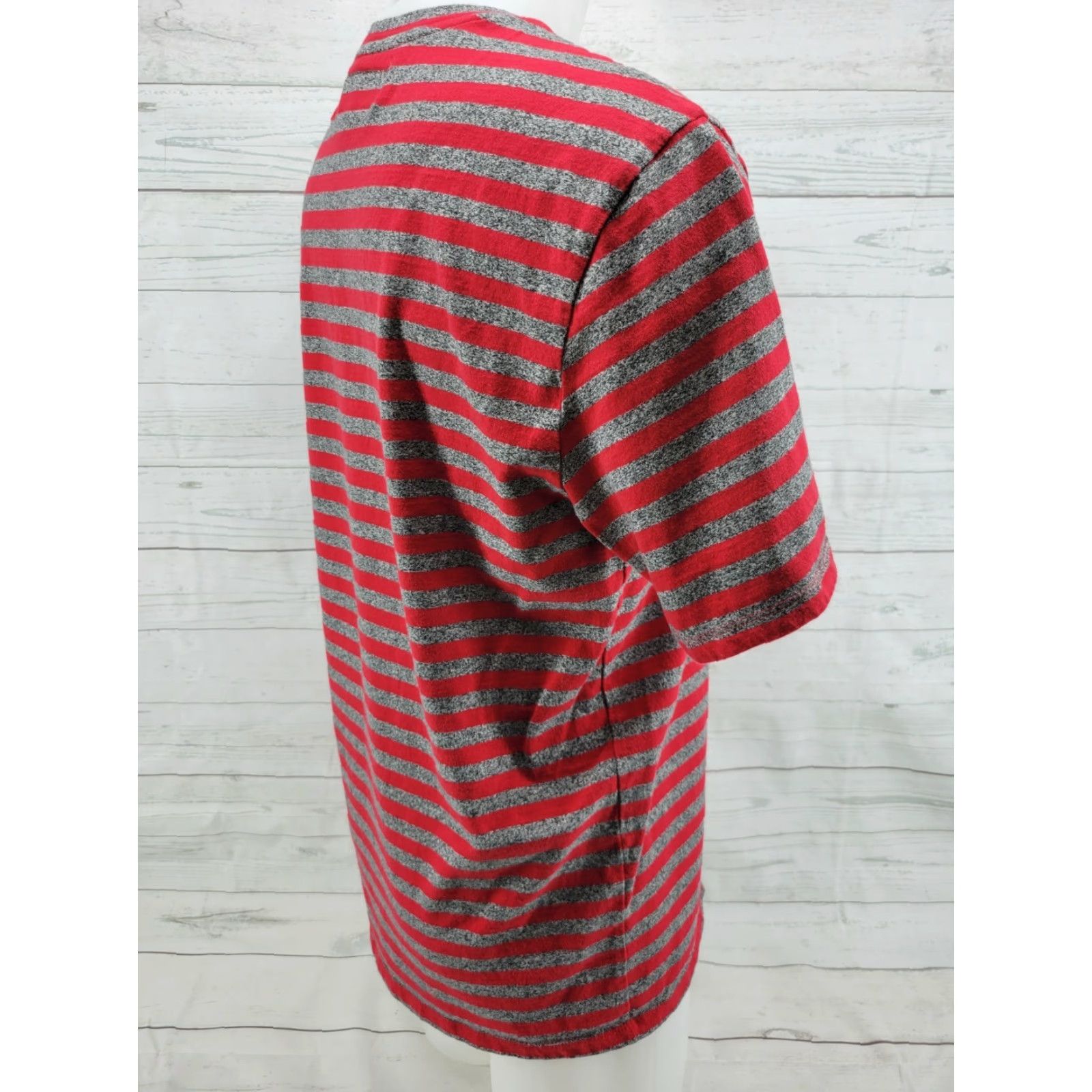 Guess VINTAGE Guess Jeans T-shirt Men M Red Striped 90s Crew Neck Short Sleeve CottonGUESS Adults Mens Size US M / EU 48-50 / 2 - 5 Thumbnail