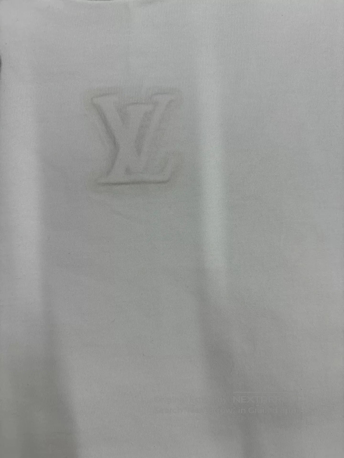 Louis Vuitton Louis Vuitton Embossed Logo Short-Sleeve. Size US M / EU 48-50 / 2 - 3 Thumbnail