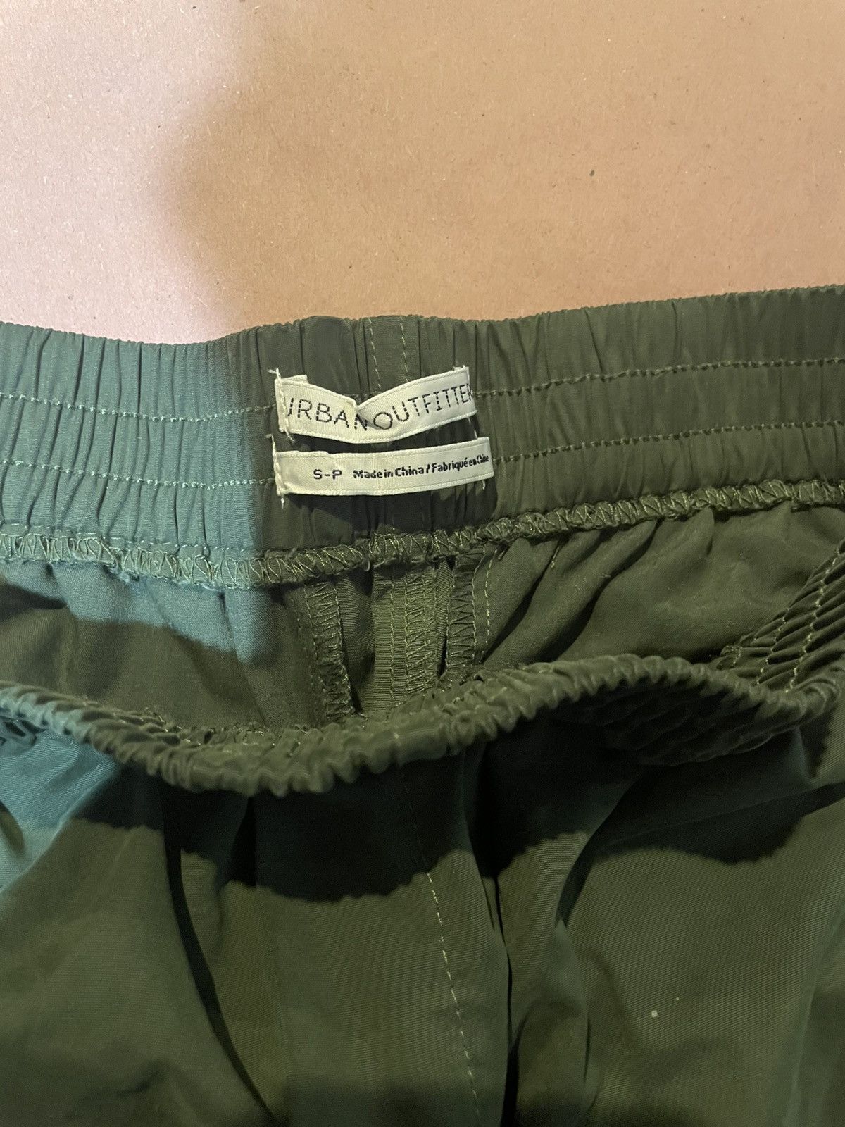 Urban Outfitters Urban outfitters forest green cargo pants Size US 32 / EU 48 - 2 Thumbnail
