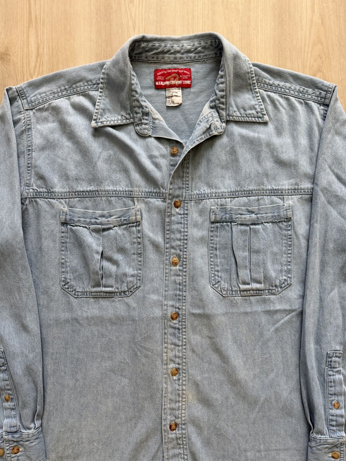 Vintage Vintage Marlboro Blue Denim Long Sleeve Button Up Sz L ** Size US L / EU 52-54 / 3 - 2 Thumbnail