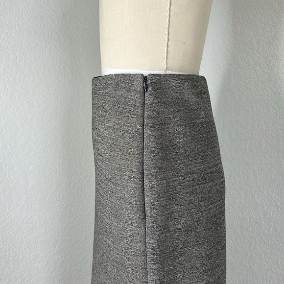 Victoria Beckham Victoria Beckham Gray Marled Scuba Pencil Skirt Asymmetrical Size 27" / US 4 / IT 40 - 2 Thumbnail