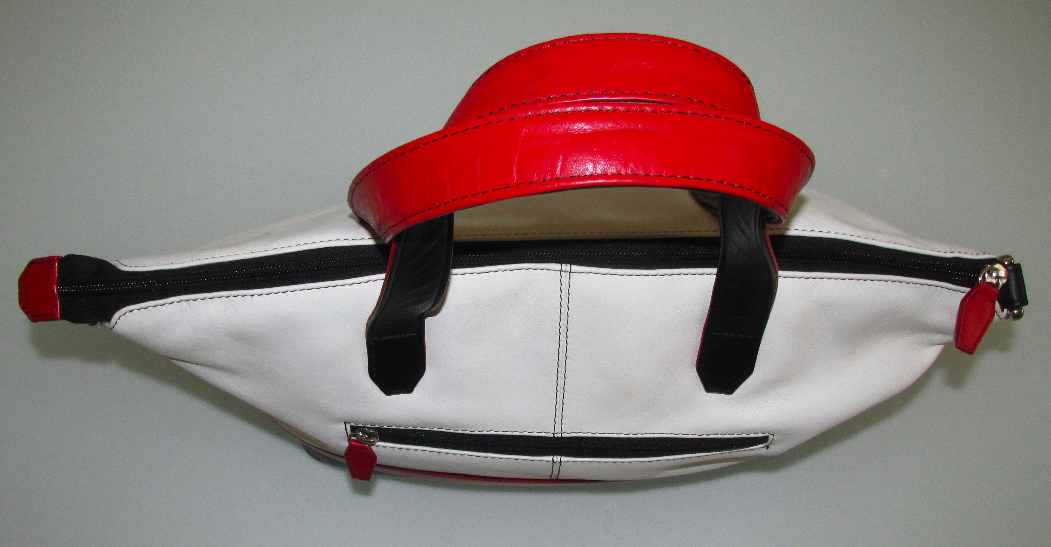 Other Women's "Est-West" Tote-Style Leather Handbag/Purse Size ONE SIZE - 4 Thumbnail