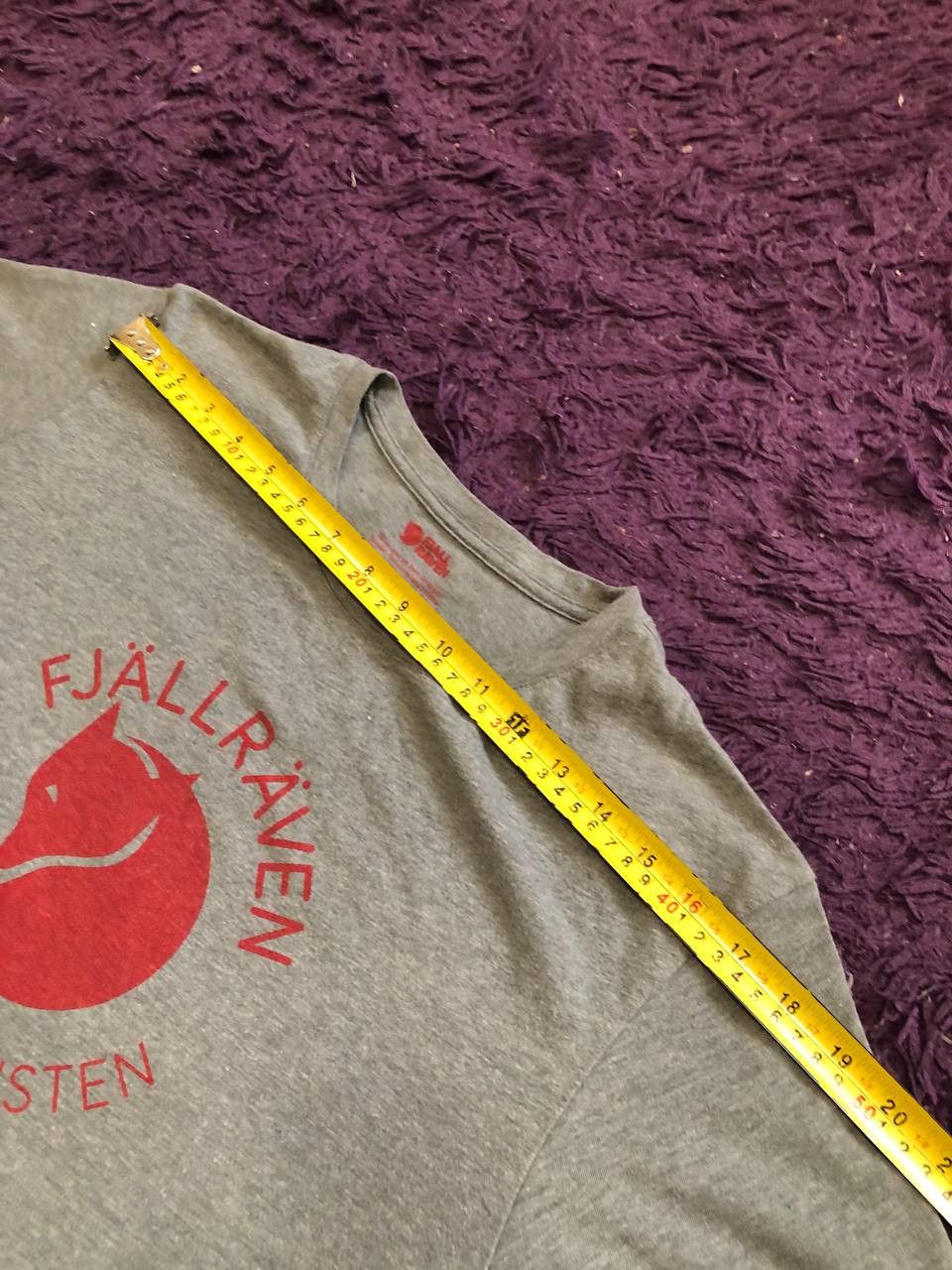 Fjallraven Fjallraven Big Logo vintage t shirt Size US L / EU 52-54 / 3 - 9 Thumbnail