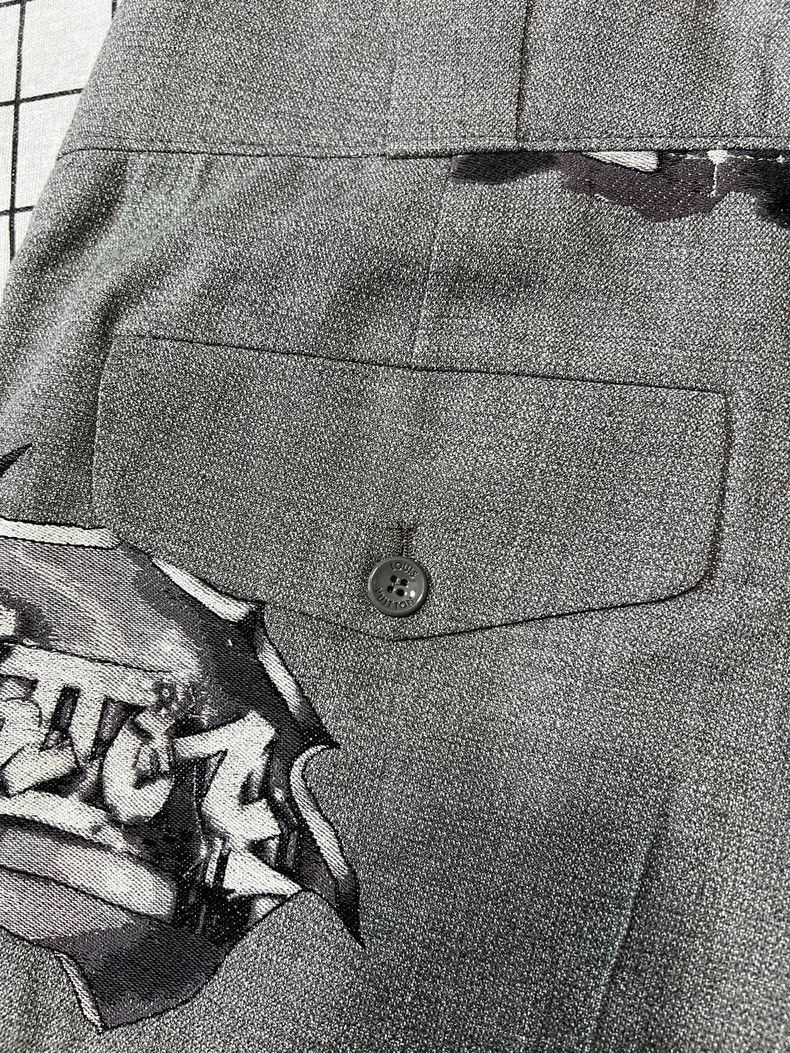 Louis Vuitton LV Louis Vuitton Graffiti Pattern Shorts Size 44-2506 Size US 44 / EU 60 - 3 Thumbnail